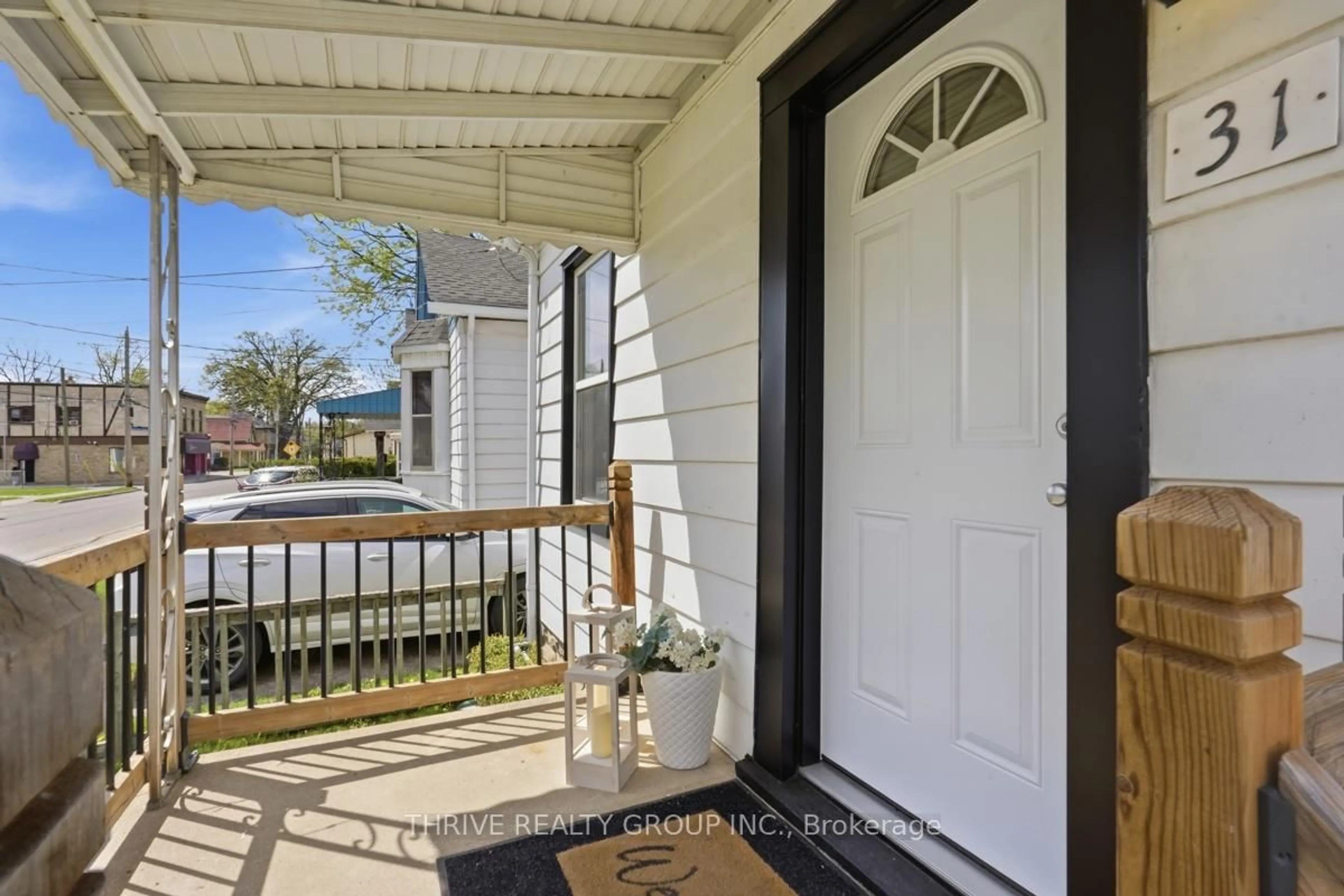 Indoor entryway for 31 Blackfriars St, London North Ontario N6H 1K5