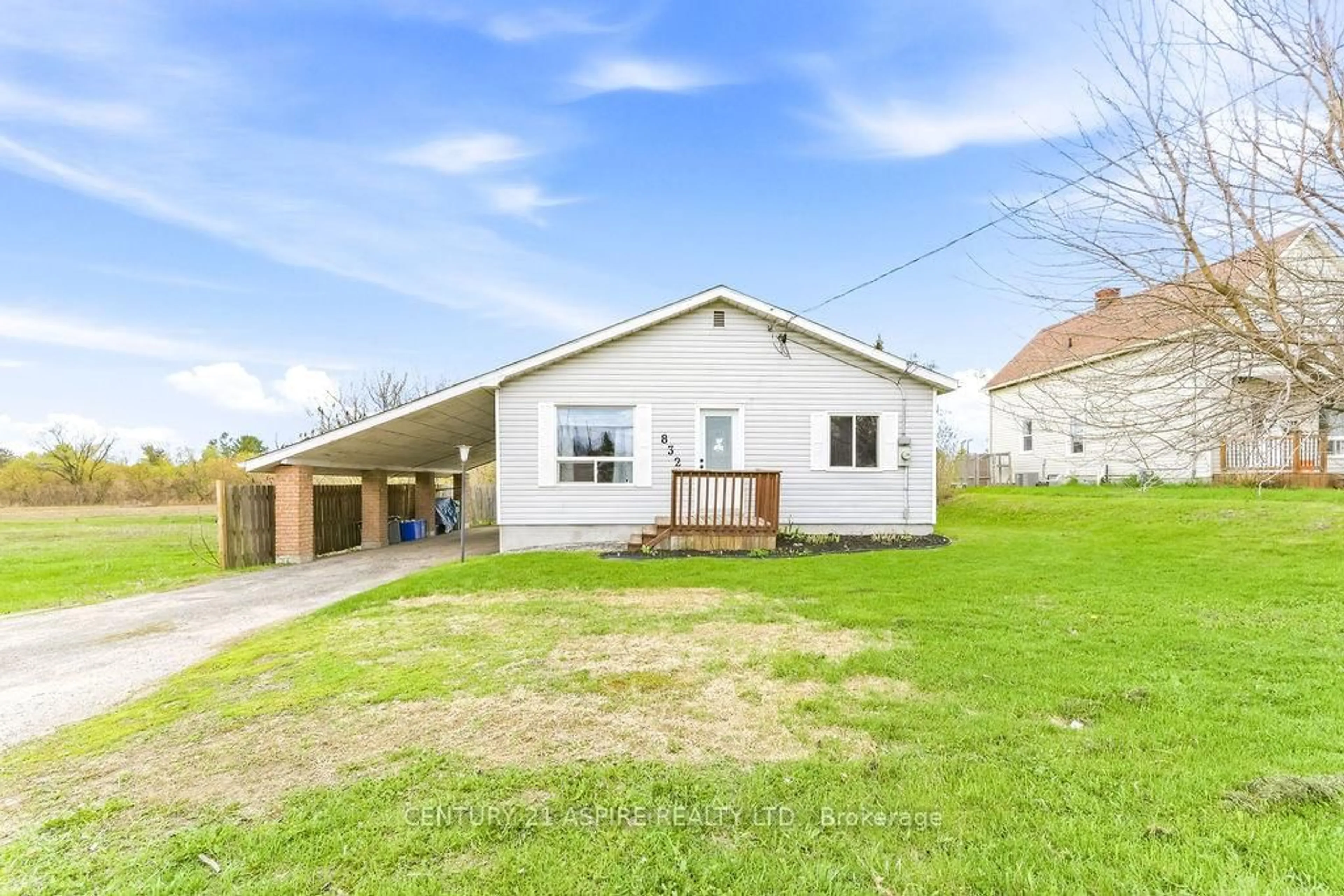 A pic from outside/outdoor area/front of a property/back of a property/a pic from drone, unknown for 832 River Rd, Pembroke Ontario K8A 1A7