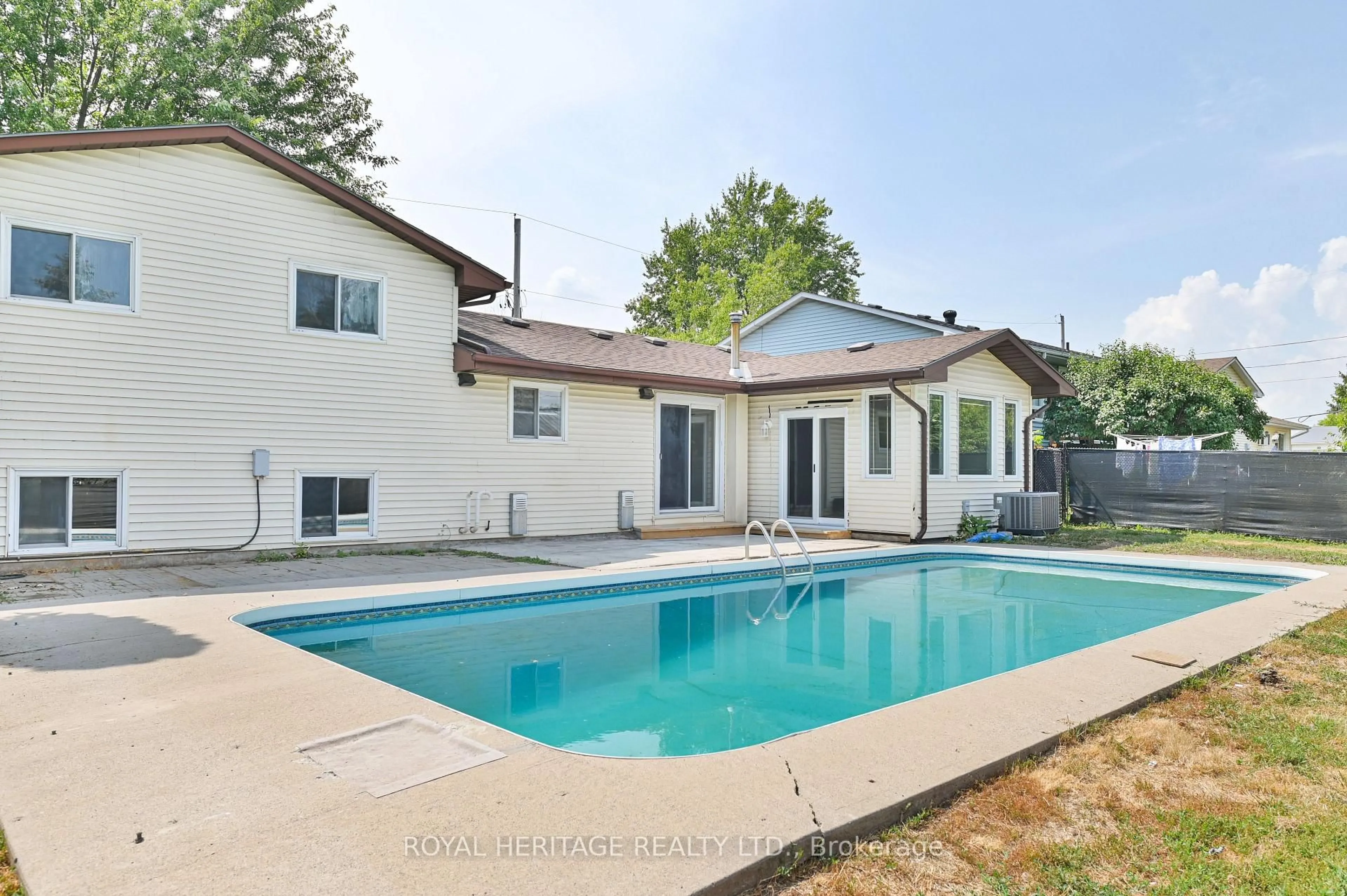 Pool for 10 Reid St, Greater Napanee Ontario K7R 3V2