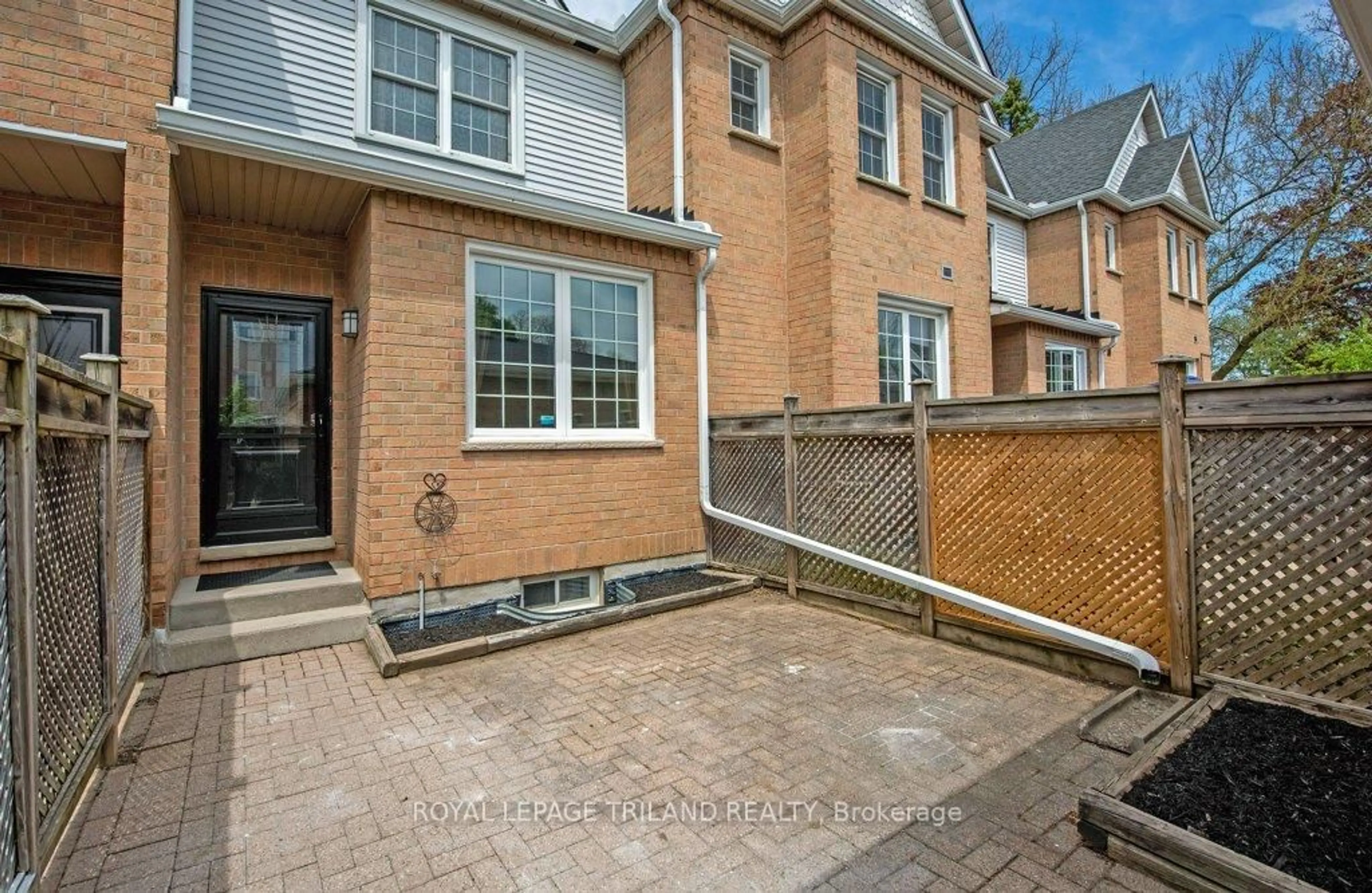 Home with brick exterior material, street for 1570 RICHMOND St #48, London North Ontario N6G 4W2