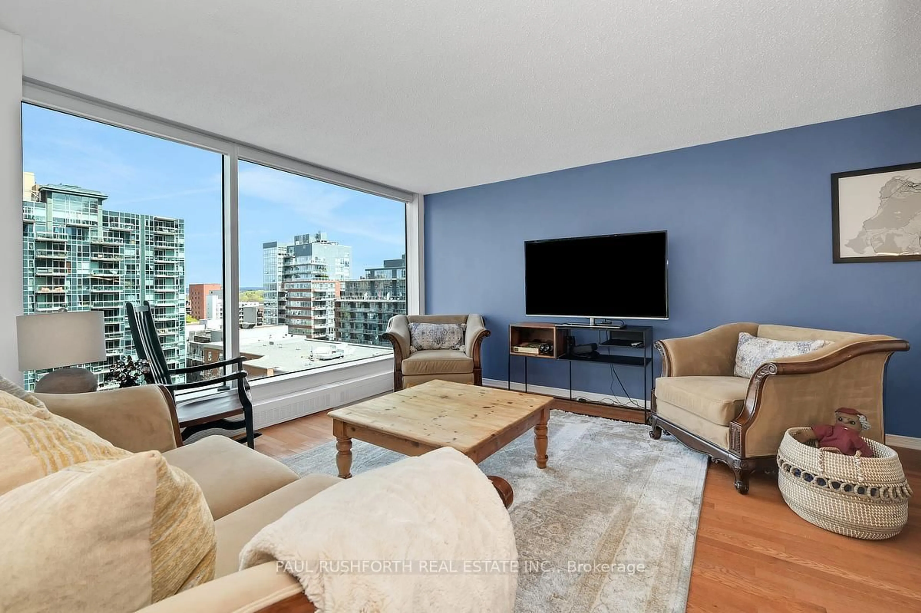 Living room with furniture, unknown for 160 George St #903, Ottawa Ontario K1N 9M2