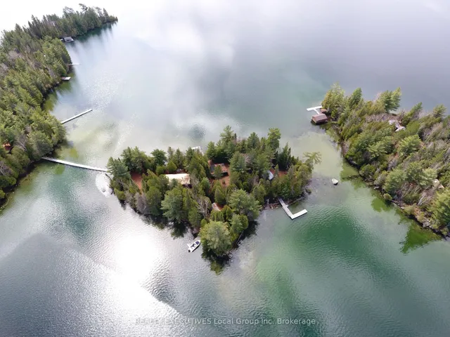 2 ISLAND 939, Temagami 4