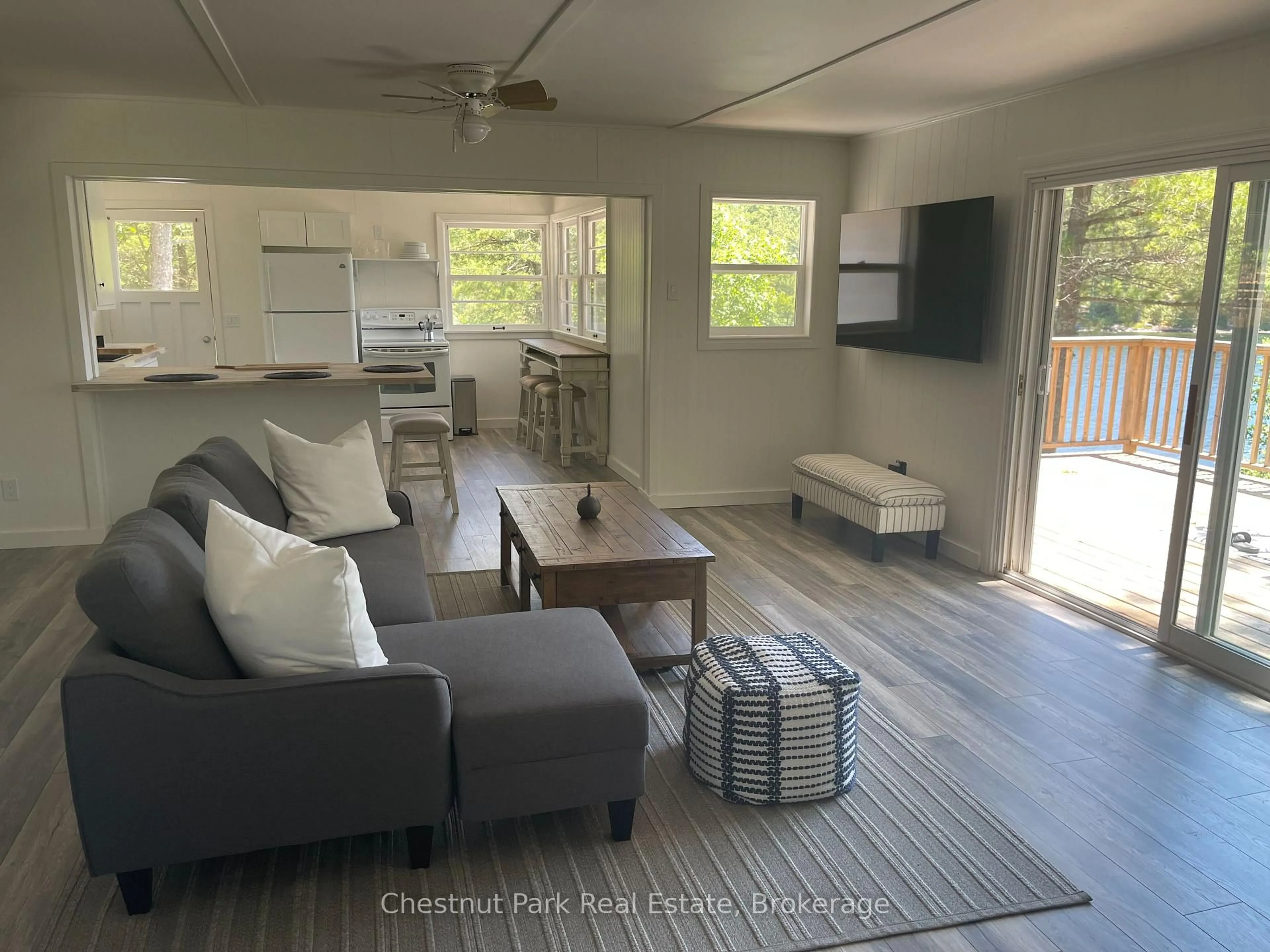 Living room with furniture, unknown for 117 STEELES Rd, Seguin Ontario P0C 1J0