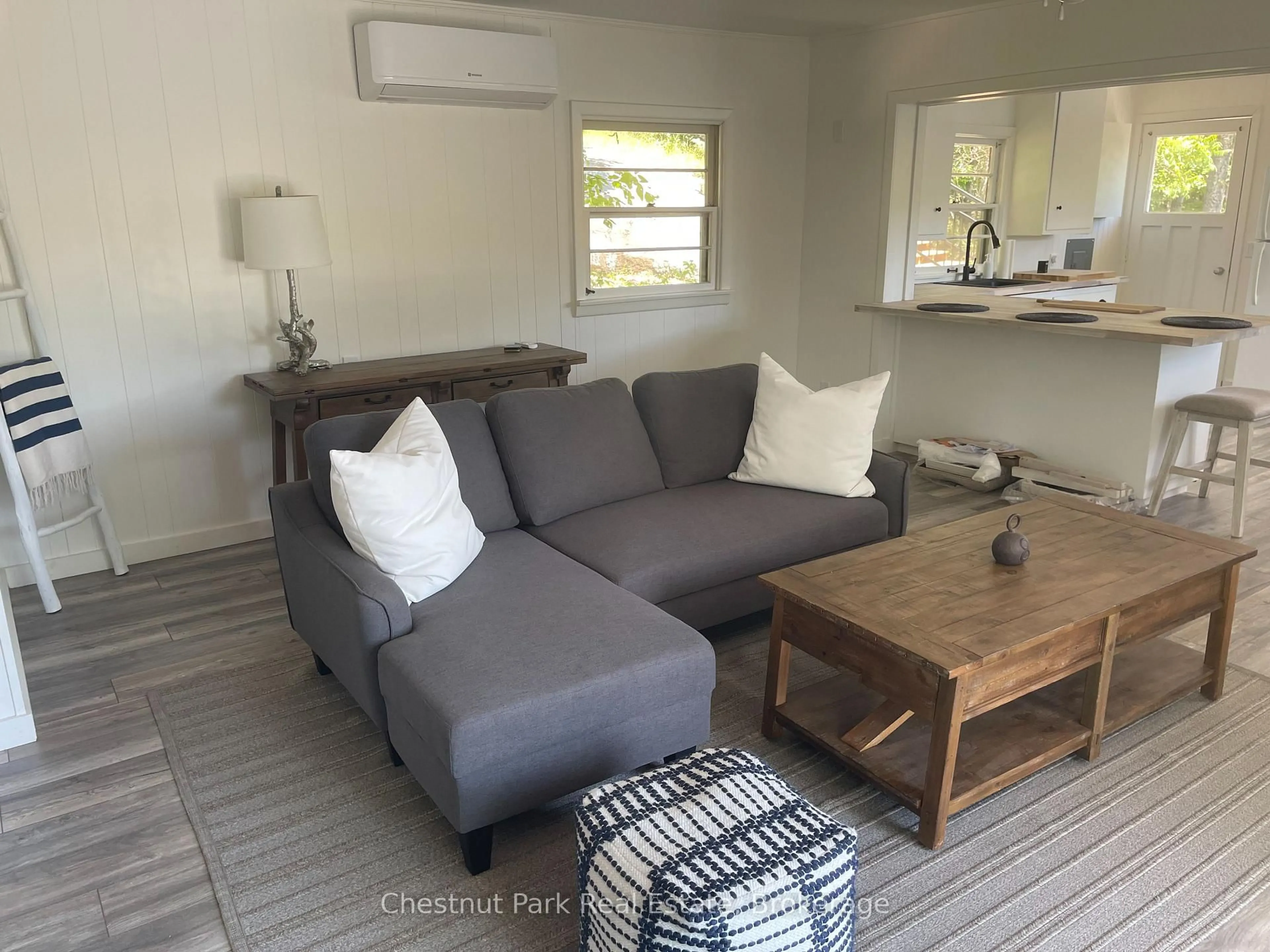 Living room with furniture, unknown for 117 STEELES Rd, Seguin Ontario P0C 1J0