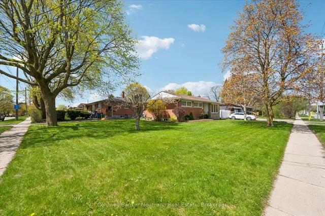 92 Victoria Rd, Guelph 2