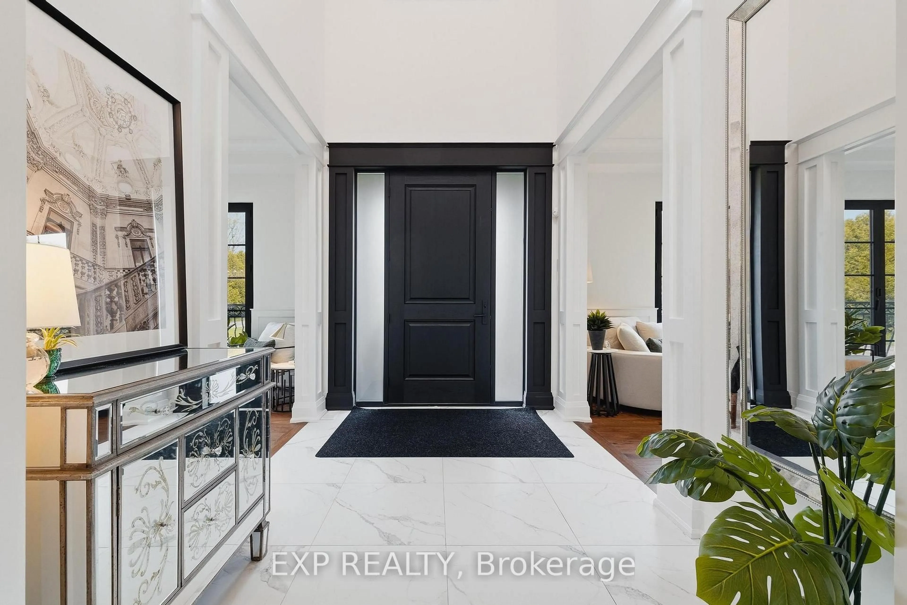 Indoor entryway for 2029 Morrison Rd, North Dumfries Ontario N1R 5S2