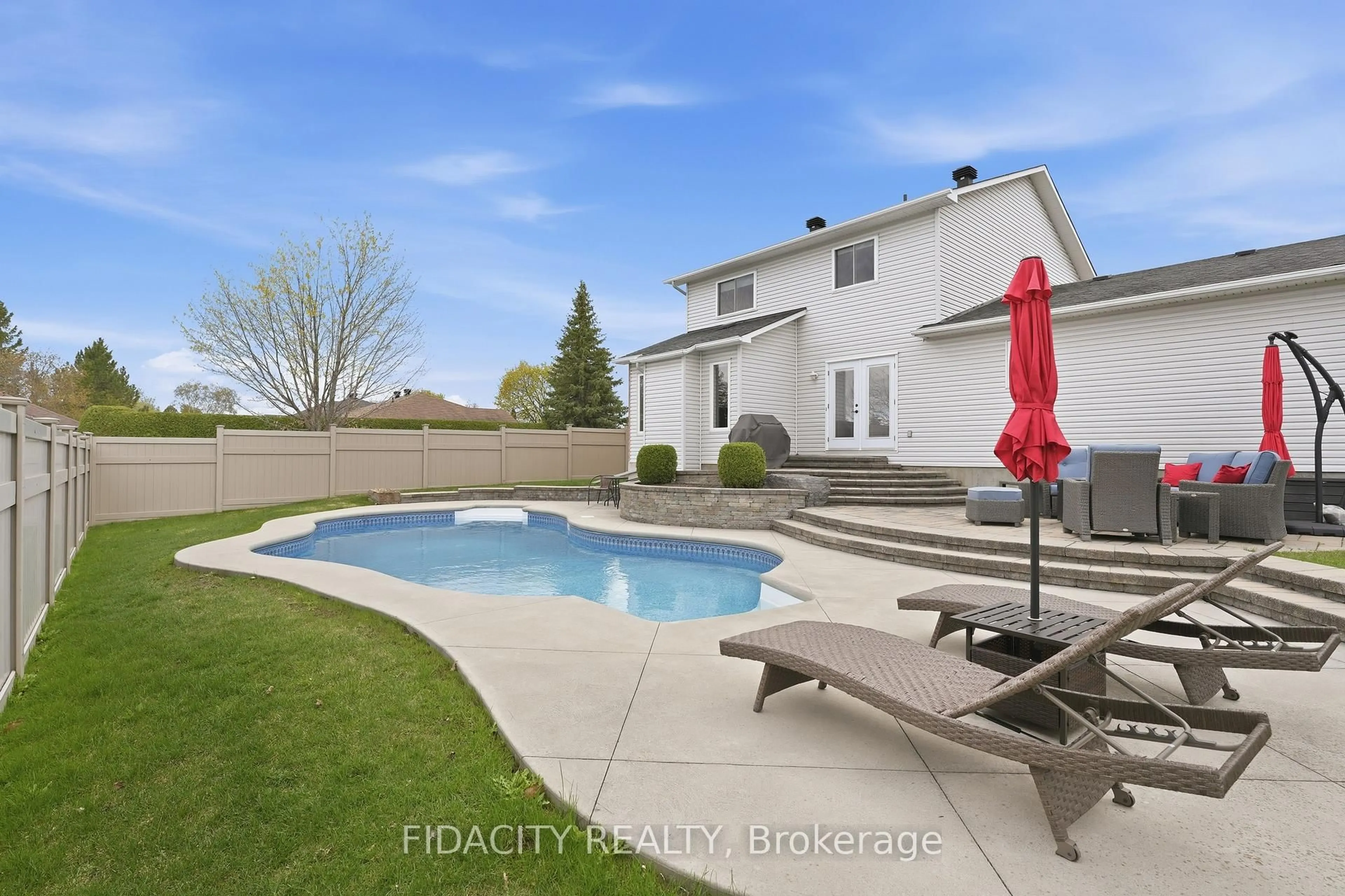 Unknown for 21 West Ridge Dr, Stittsville Ontario K2S 1S4