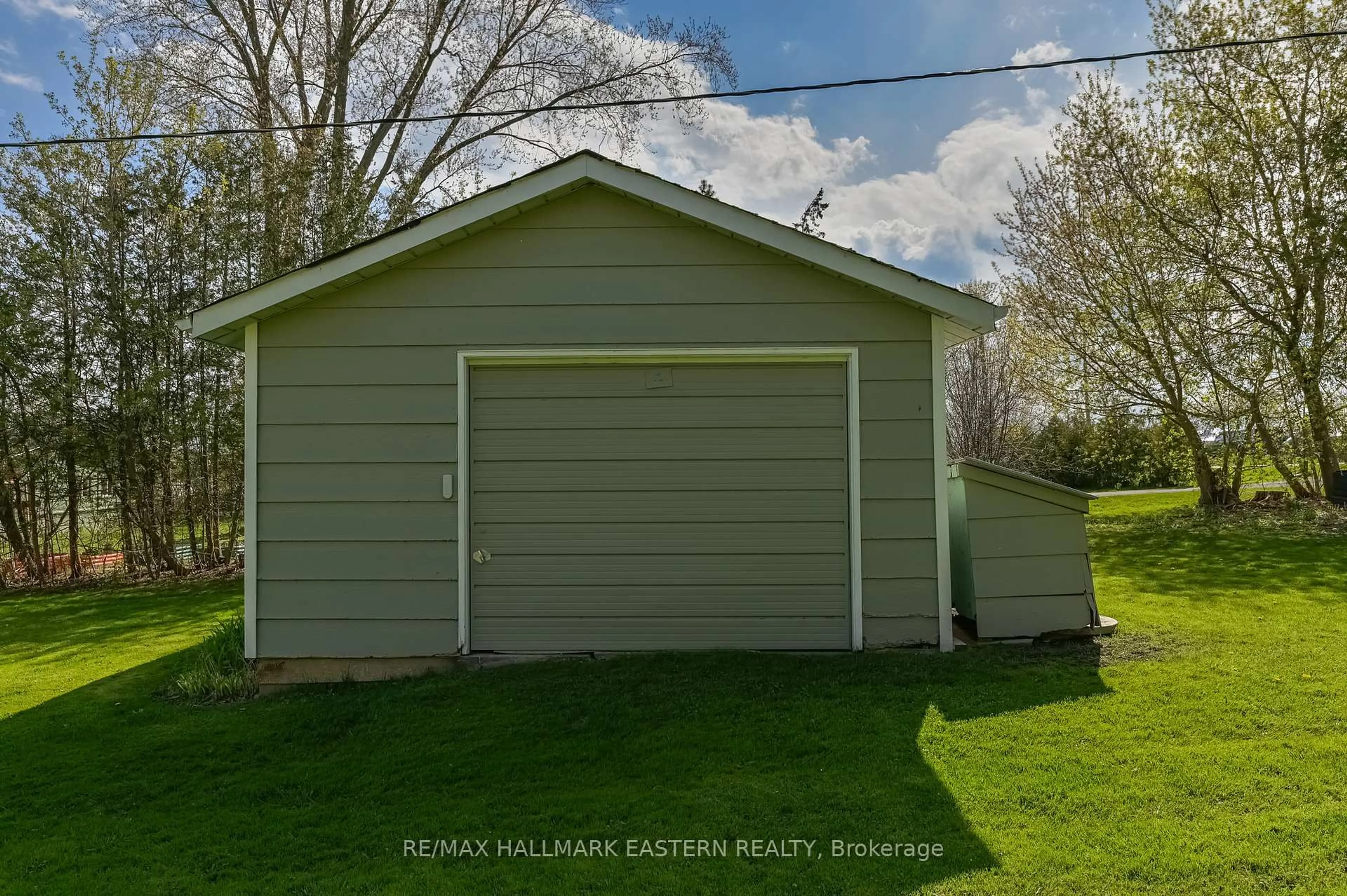 Shed for 1095 Island View Dr, Otonabee-South Monaghan Ontario K0L 1B0