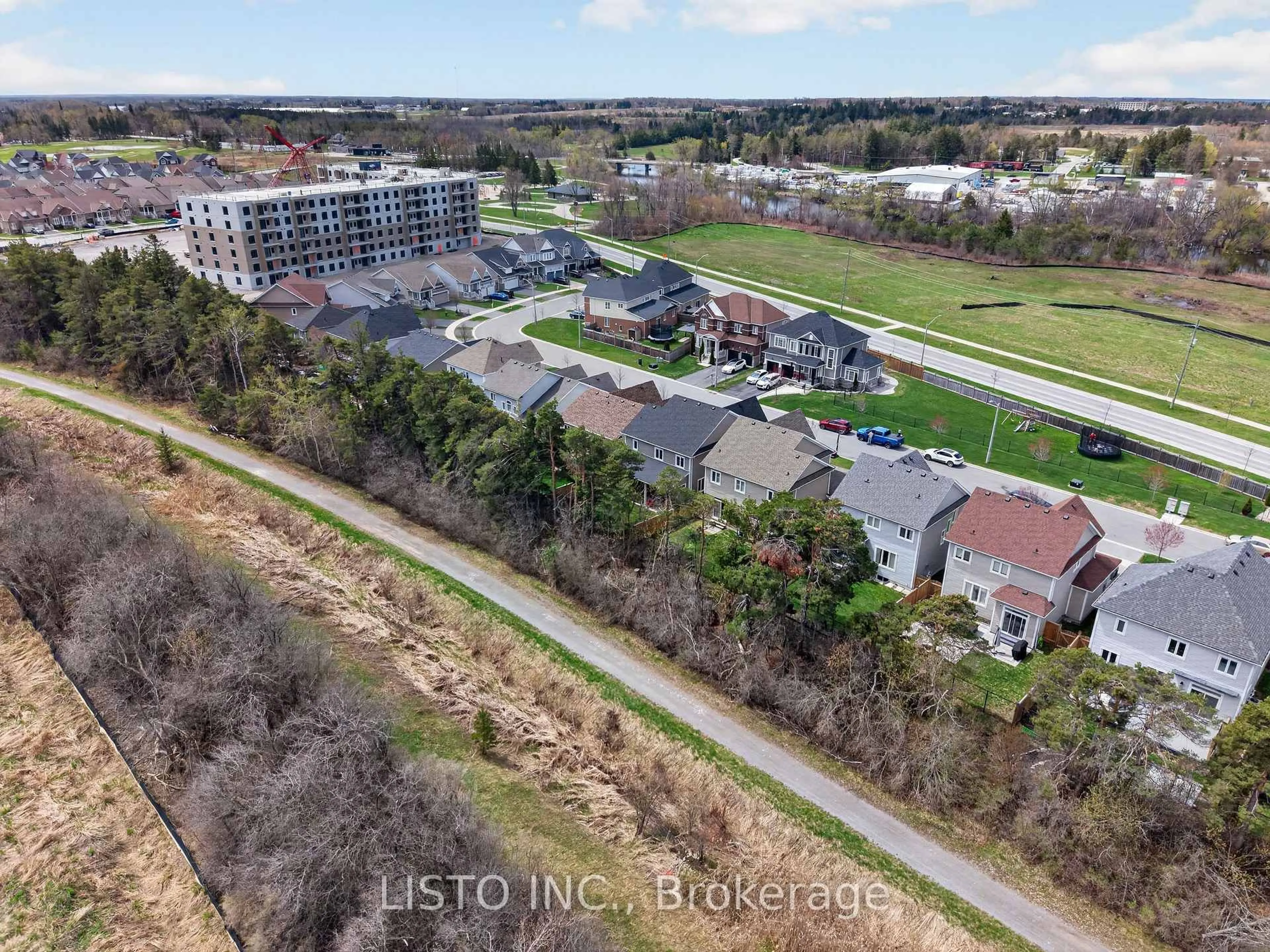 A pic from outside/outdoor area/front of a property/back of a property/a pic from drone, unknown for 15 Primeau Cres, Kawartha Lakes Ontario K9V 0M6