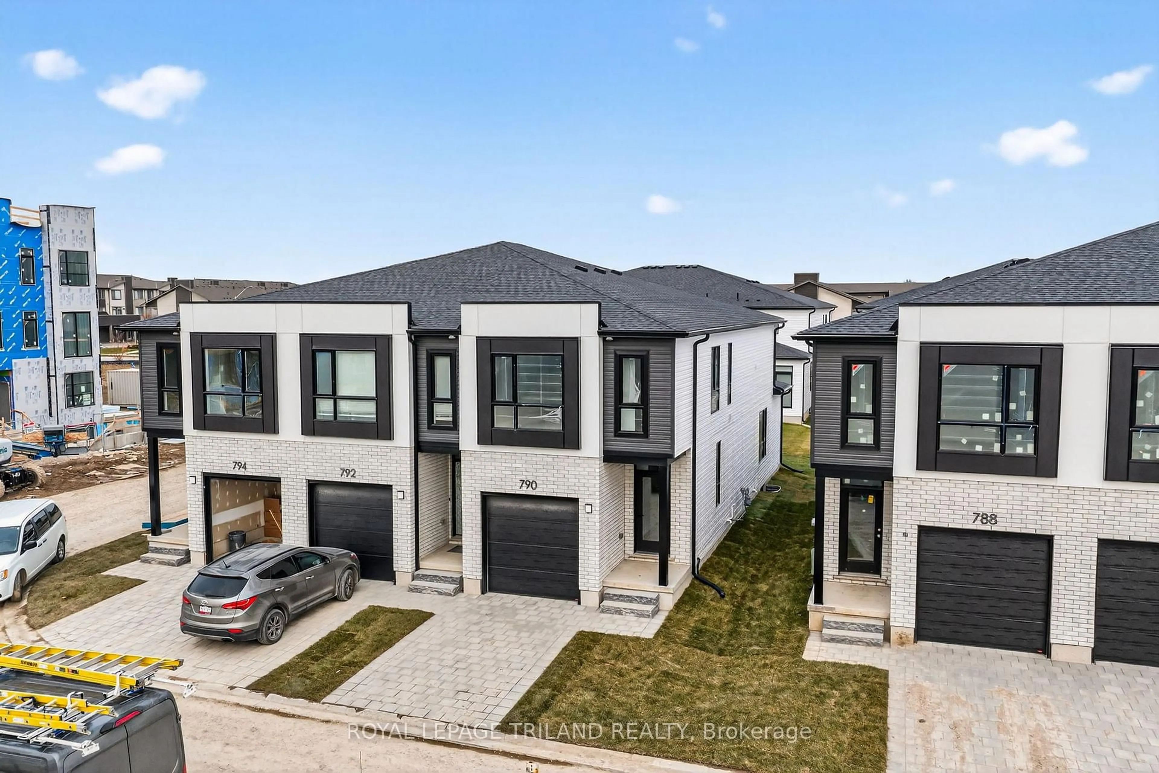A pic from outside/outdoor area/front of a property/back of a property/a pic from drone, street for 766 Banyan Lane, London North Ontario N6G 0A6