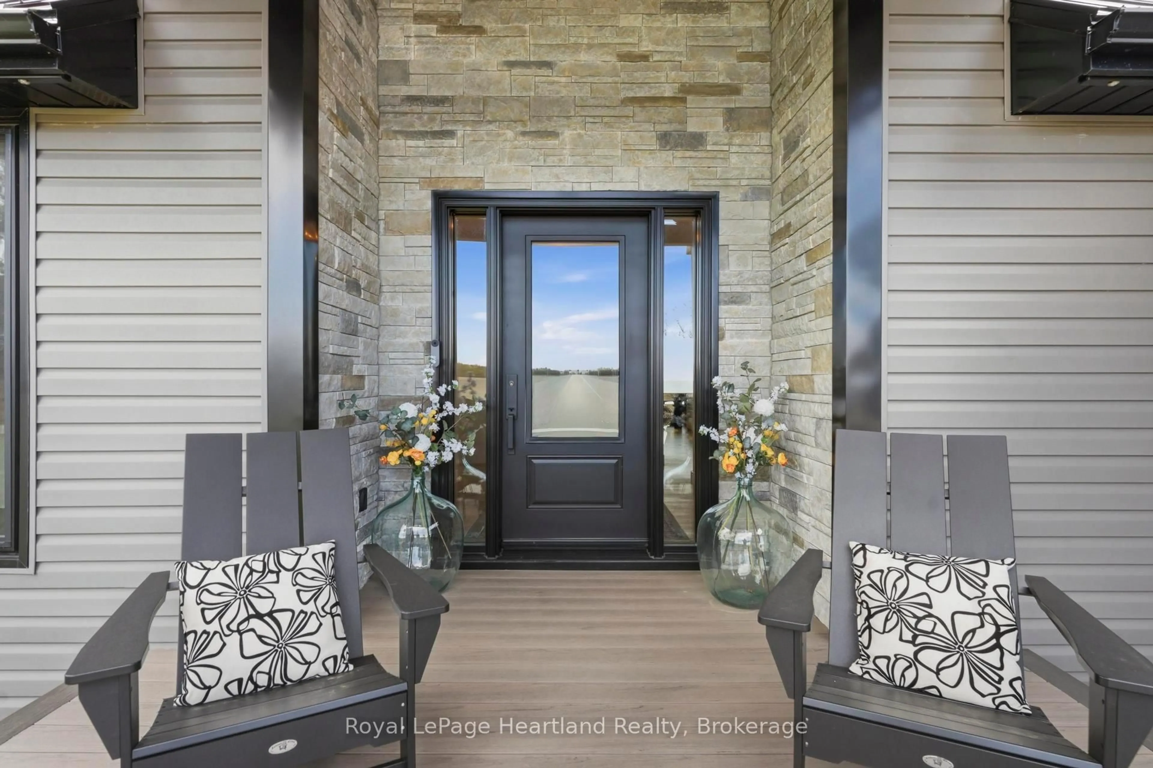 Indoor entryway for 77961 Dryden Lane, Central Huron Ontario N0M 1G0