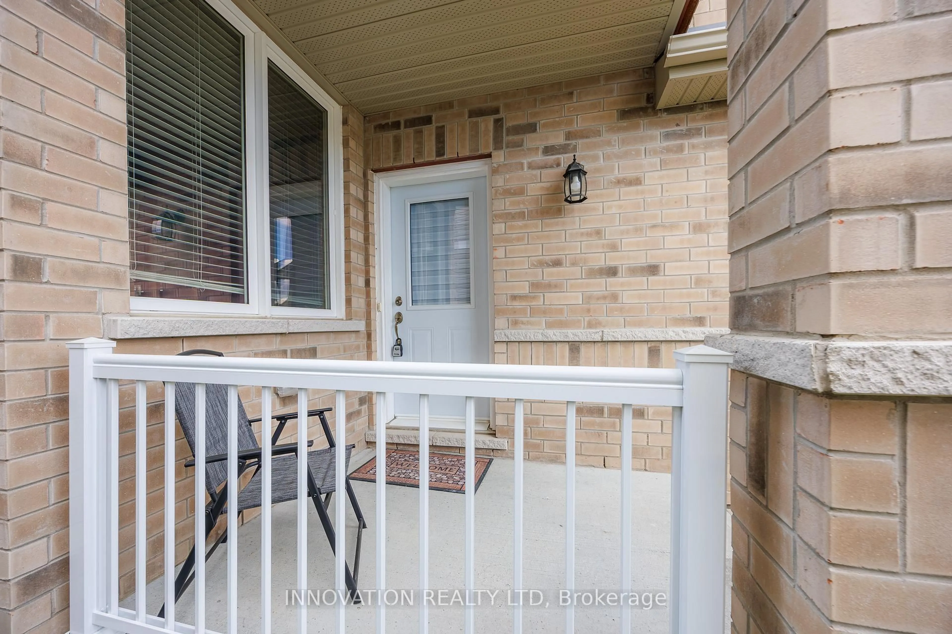 Indoor entryway for 207 Bert Hall St, Arnprior Ontario K7S 0H1