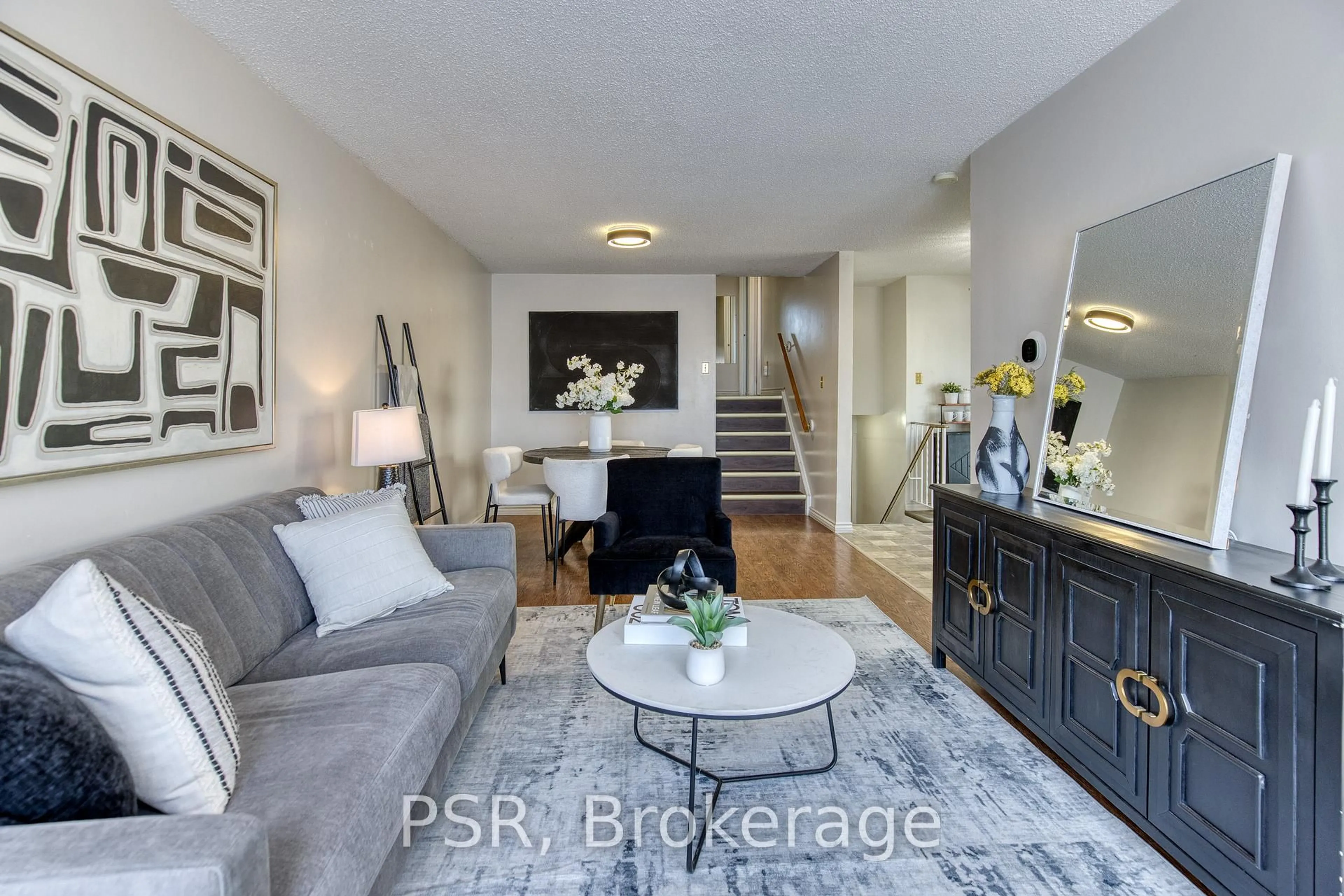Living room with furniture, unknown for 231 Heritage Dr, Kitchener Ontario N2B 3A9