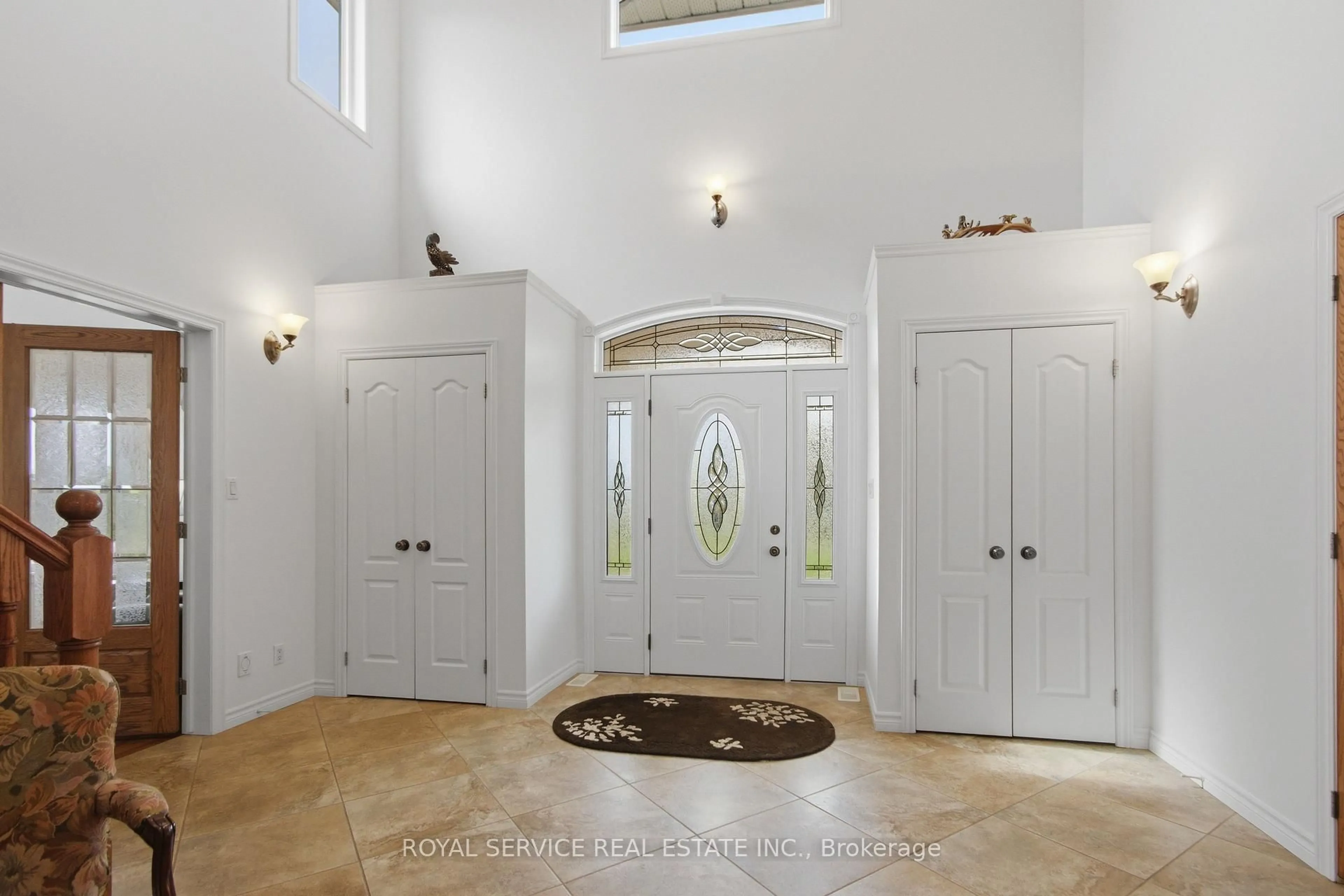 Indoor entryway for 147 Nawautin Dr. Dr, Alnwick/Haldimand Ontario K0K 2G0