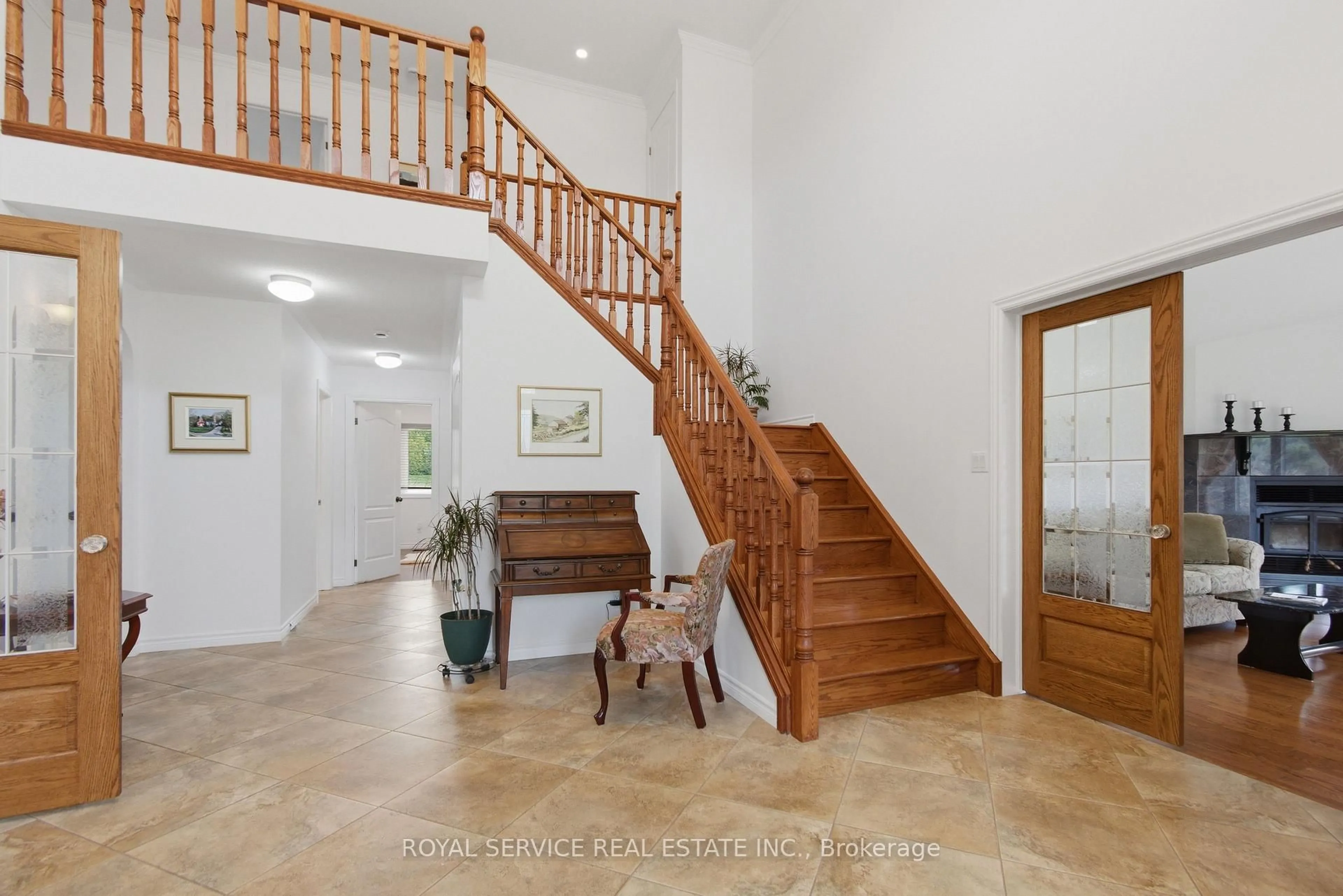 Indoor foyer for 147 Nawautin Dr. Dr, Alnwick/Haldimand Ontario K0K 2G0