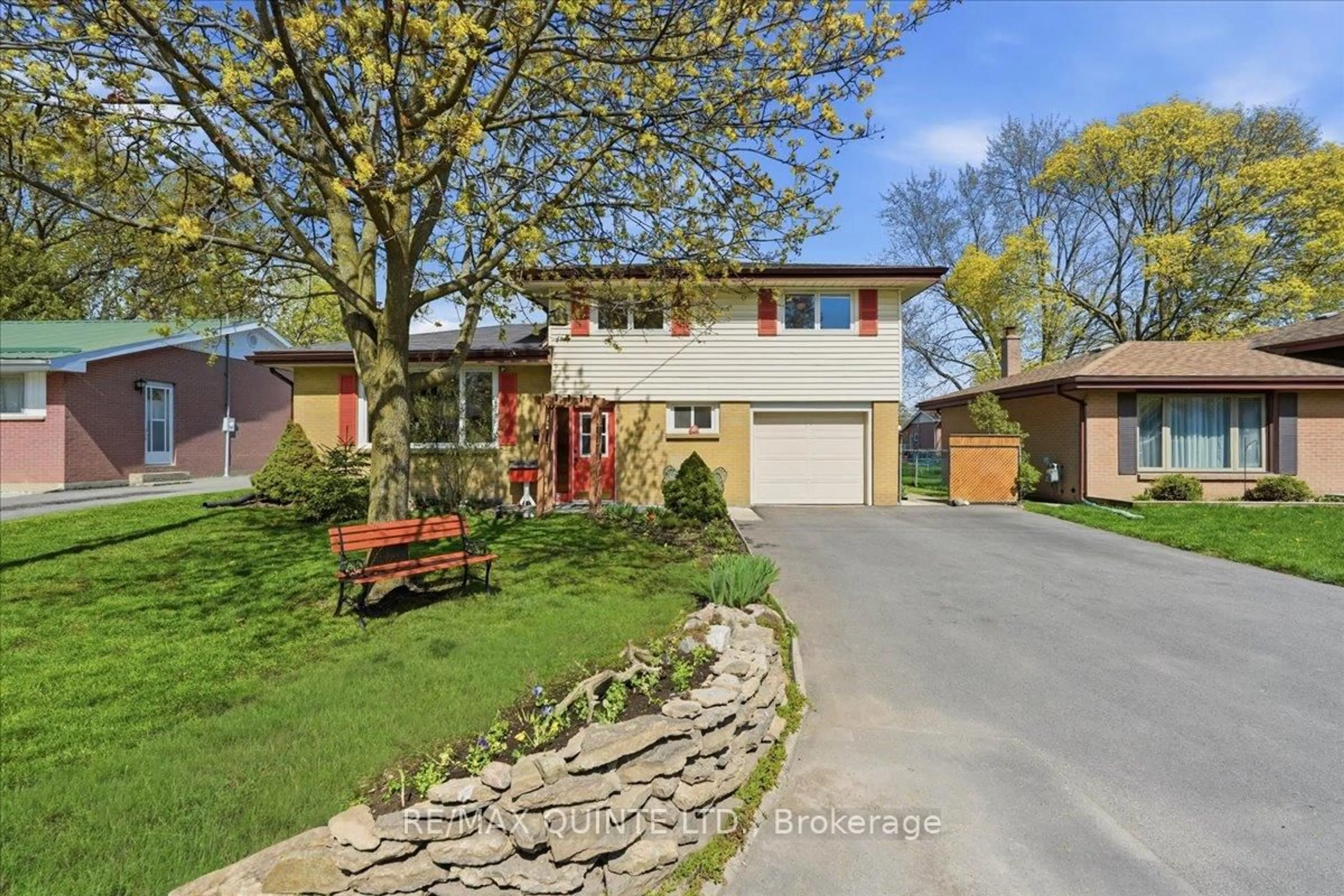 Unknown for 37 Linton Park Rd, Belleville Ontario K8N 4K7