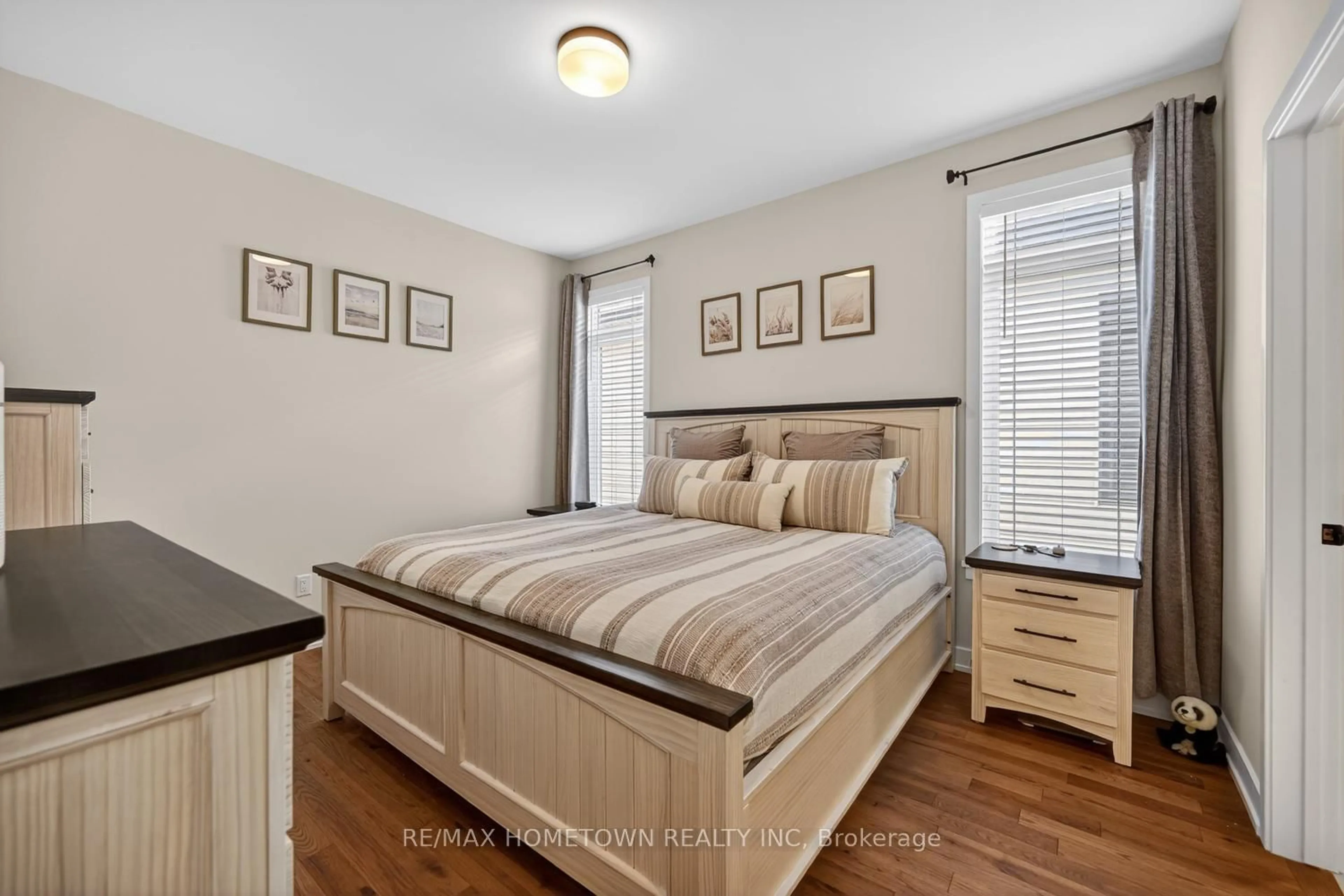 Bedroom with bed, unknown for 1253 Potter Dr, Brockville Ontario K6V 0G8