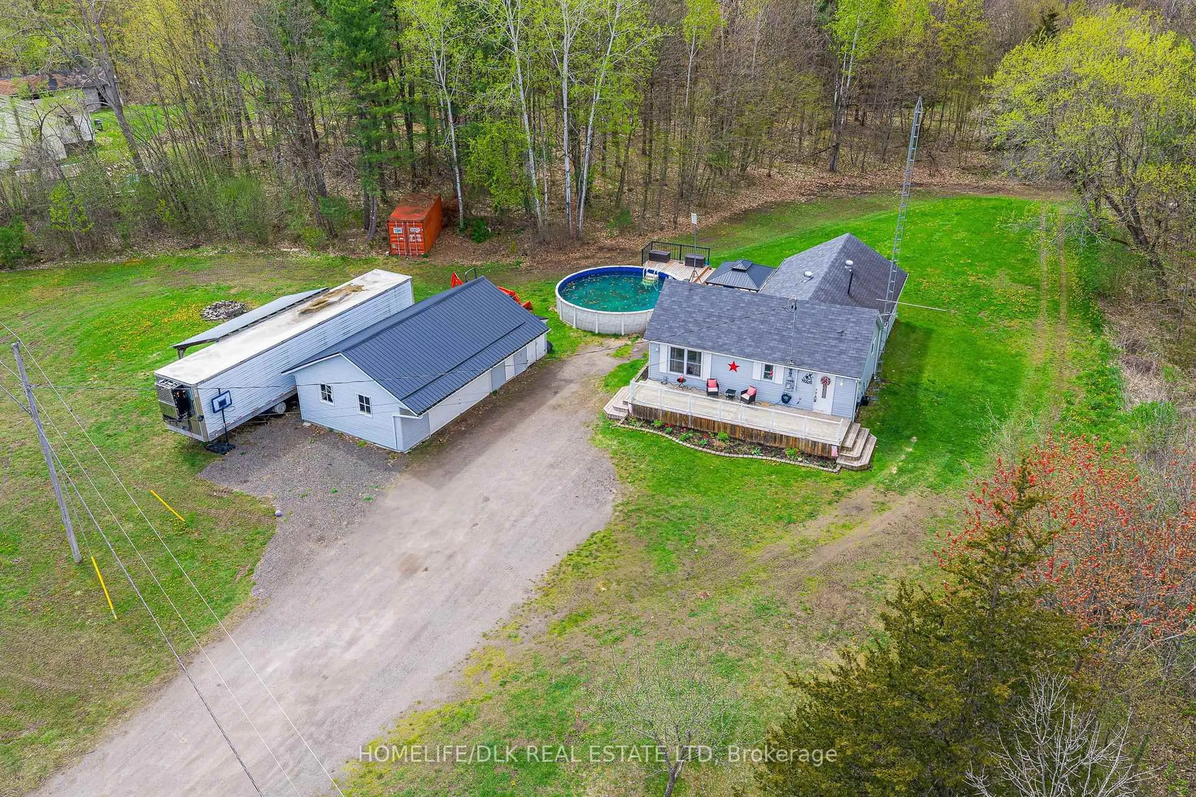 A pic from outside/outdoor area/front of a property/back of a property/a pic from drone, water/lake/river/ocean view for 102 Junetown Rd, Front of Yonge Ontario K0E 1R0