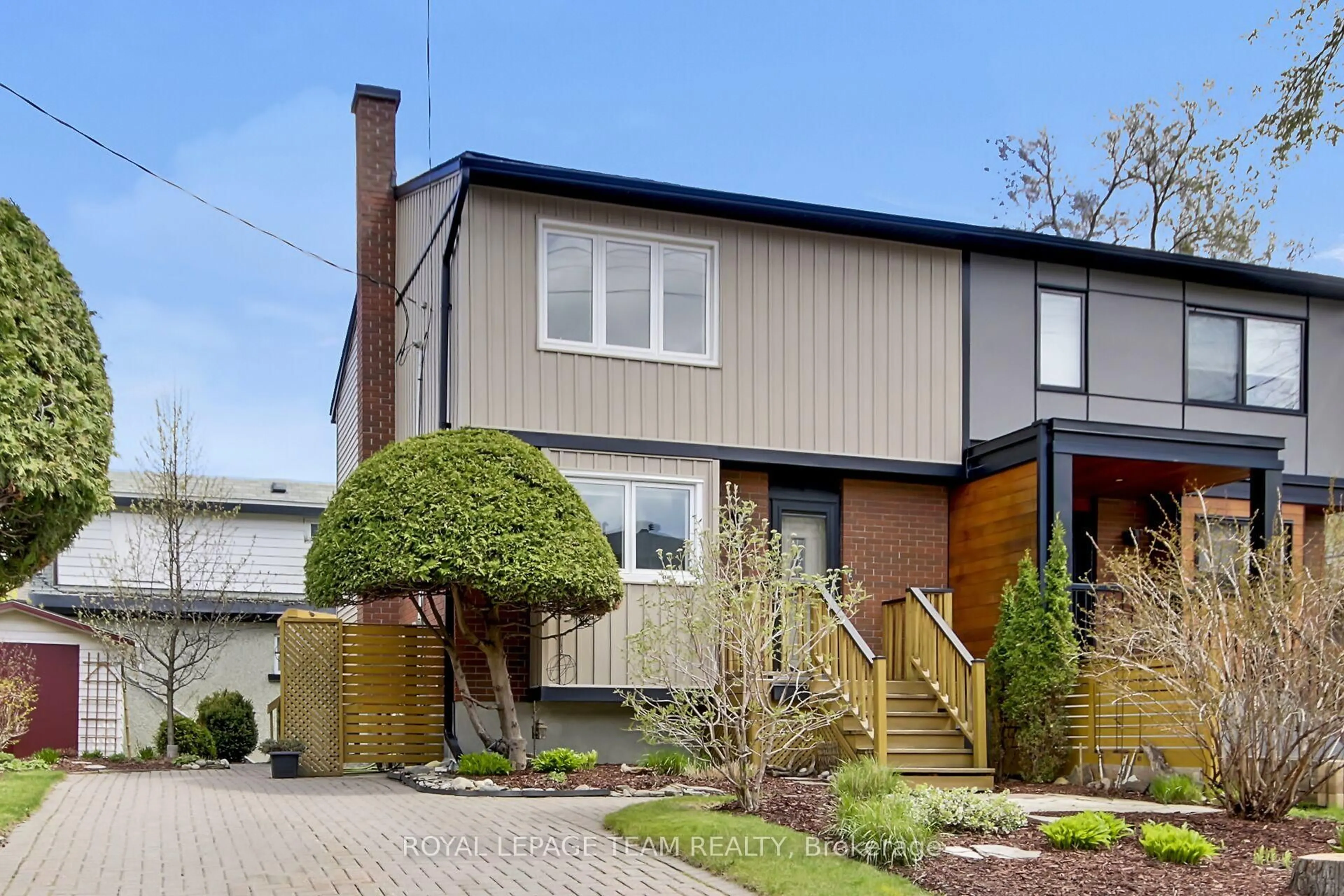 Home with brick exterior material, street for 431 Roosevelt Ave, Ottawa Ontario K2A 1Z4