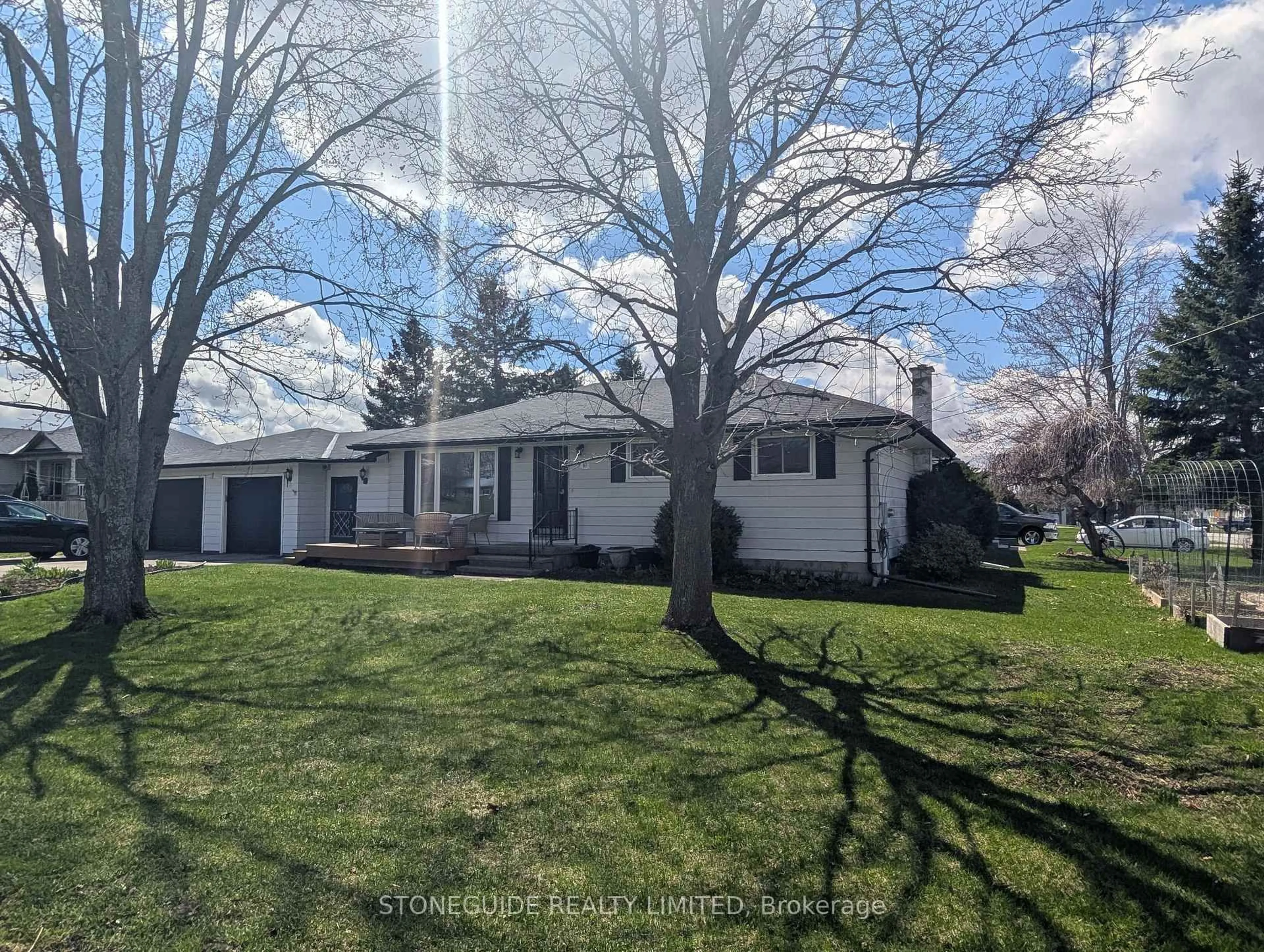 A pic from outside/outdoor area/front of a property/back of a property/a pic from drone, street for 67 Argyle St, Trent Hills Ontario K0L 1Y0
