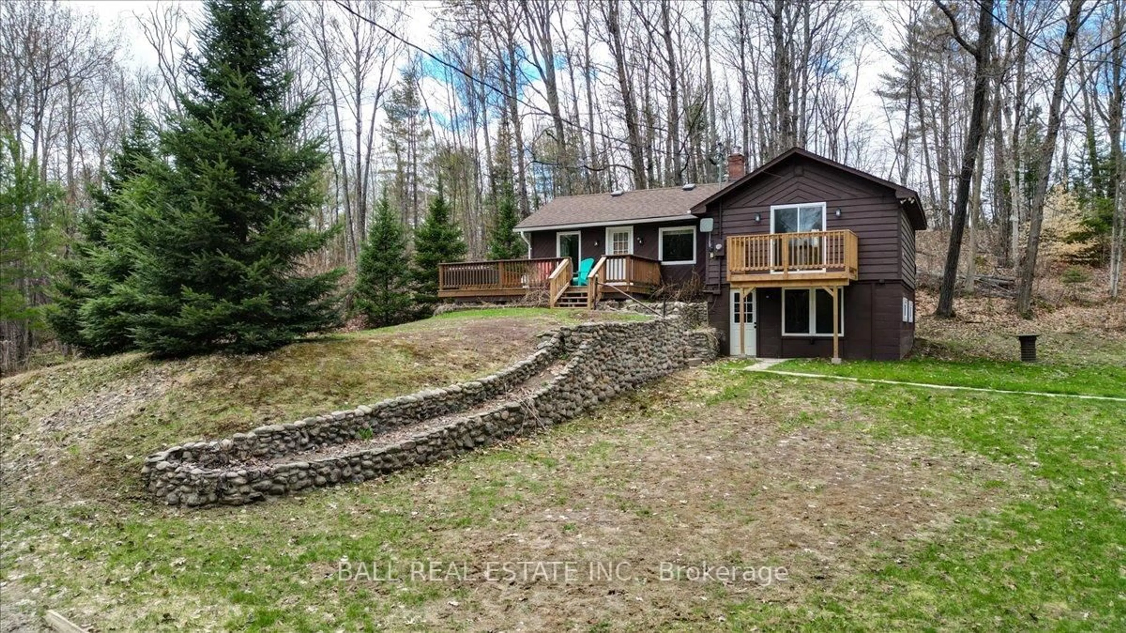 A pic from outside/outdoor area/front of a property/back of a property/a pic from drone, unknown for 164 Trout Lake Rd, Bancroft Ontario K0L 1C0