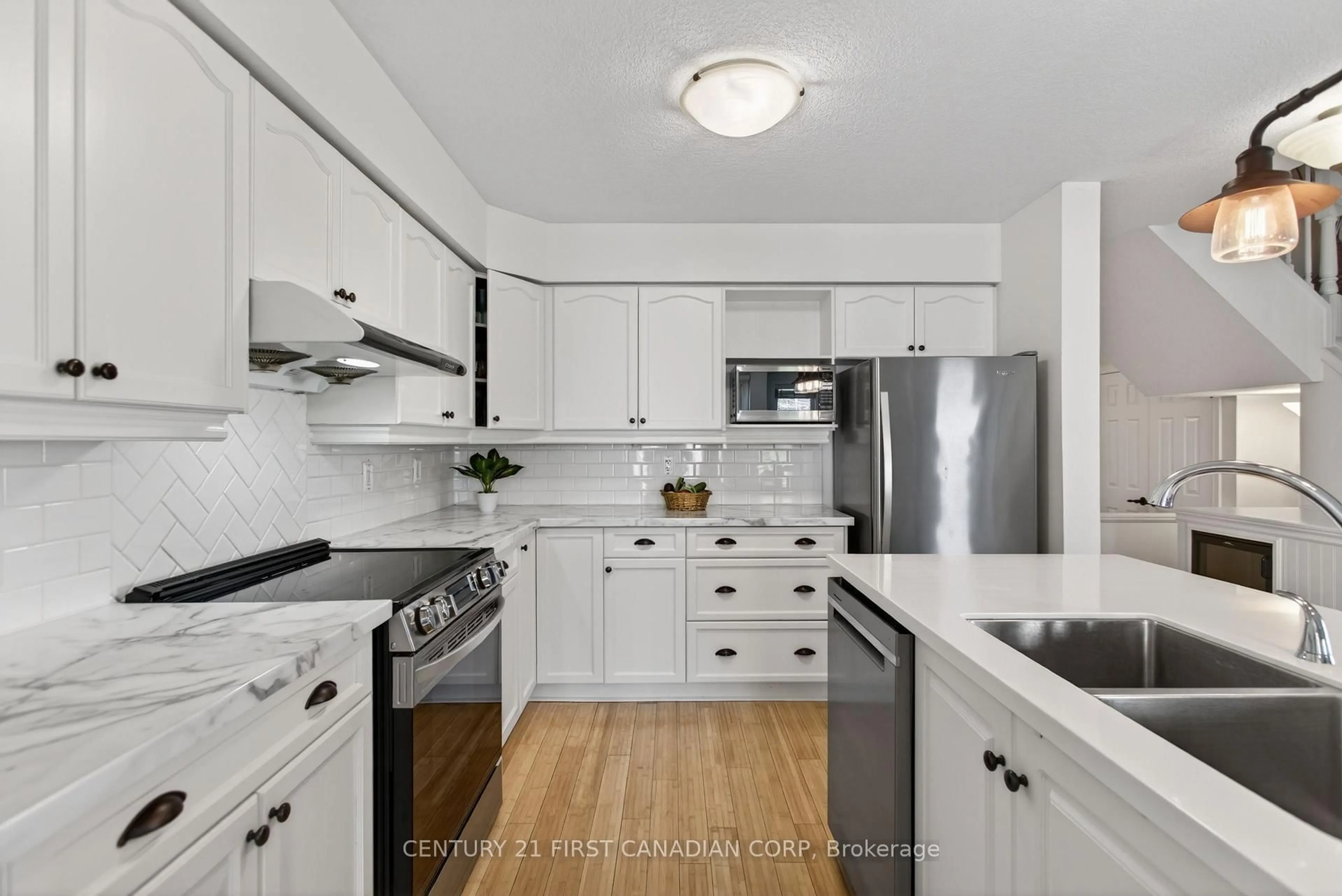 Standard kitchen, unknown for 505 Blue Jay Dr #27, London North Ontario N5X 4K7