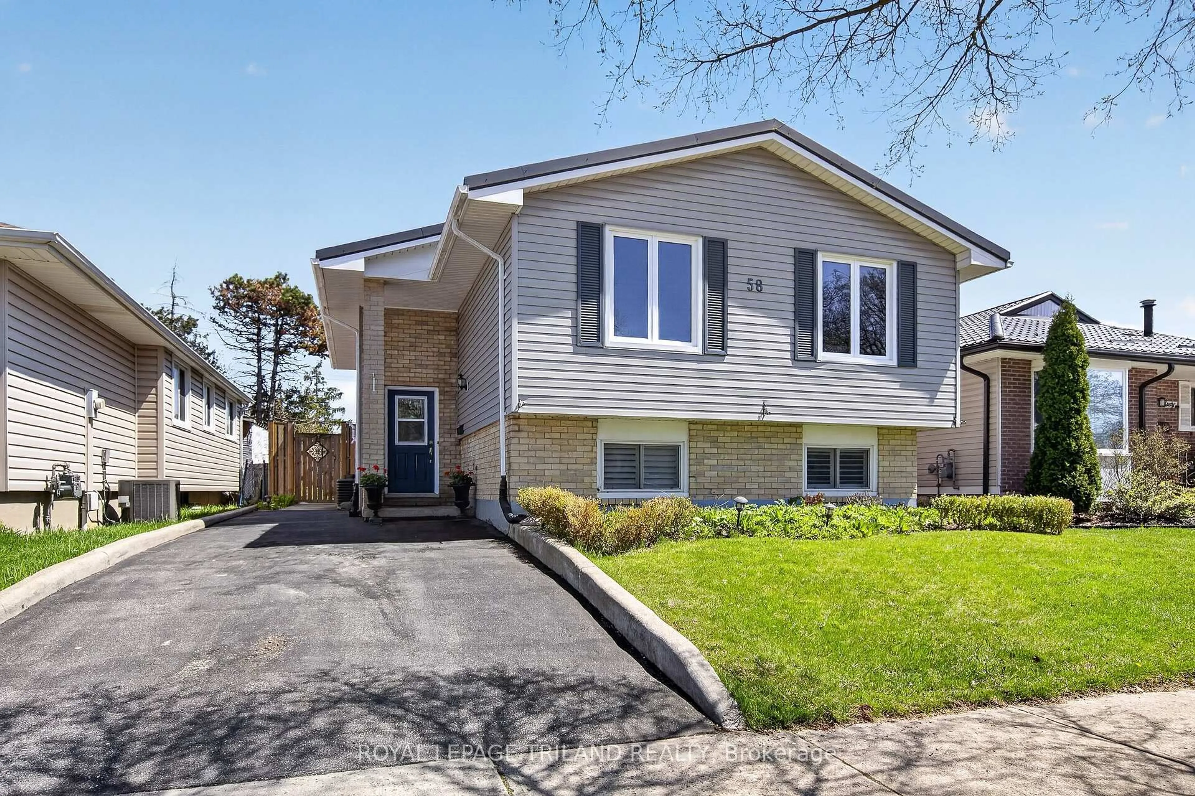 Home with vinyl exterior material, street for 58 Beechmount Cres, London South Ontario N6E 2J4
