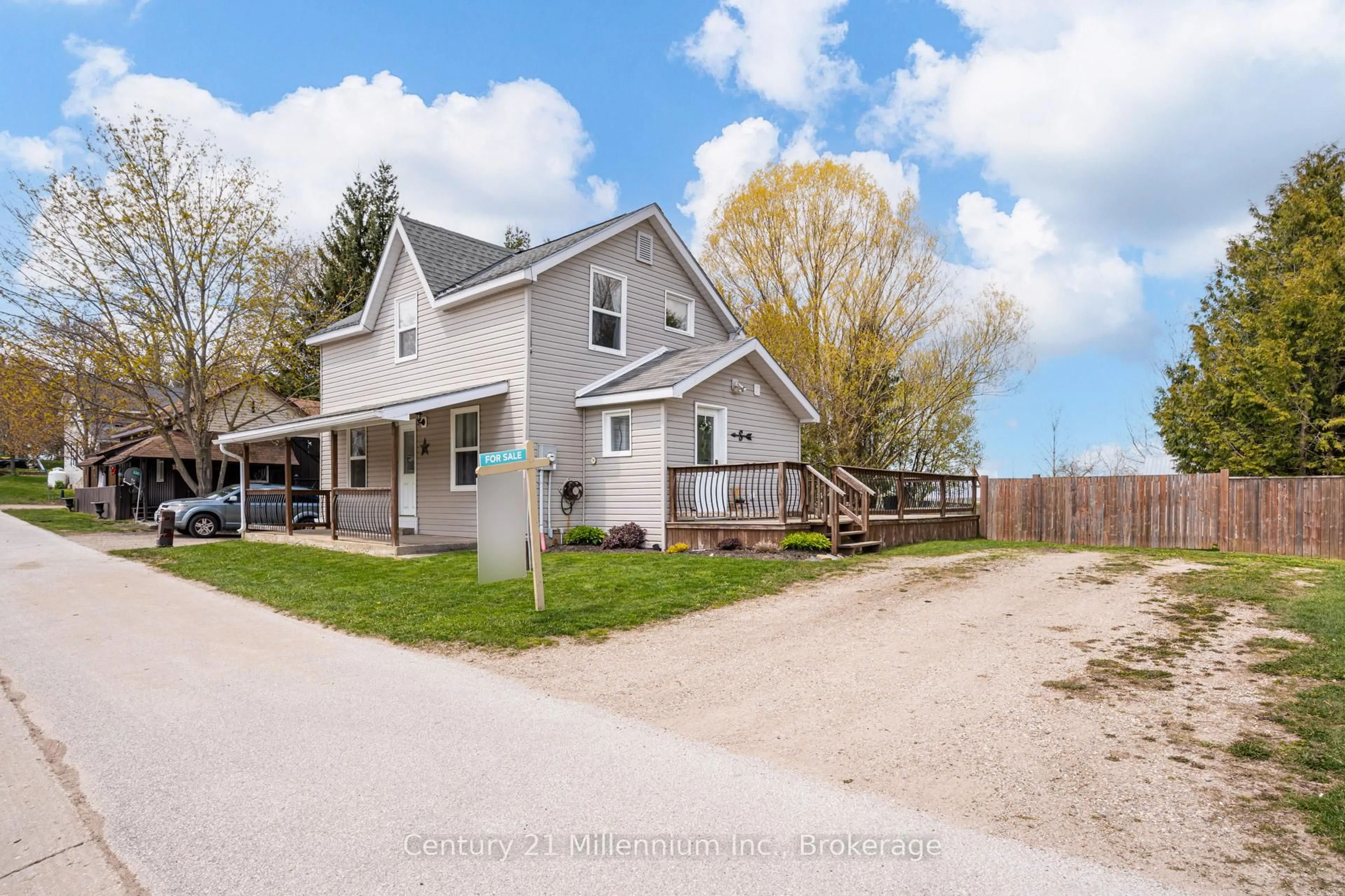 A pic from outside/outdoor area/front of a property/back of a property/a pic from drone, street for 328 BRUCE ROAD 40, Arran-Elderslie Ontario N0H 1L0