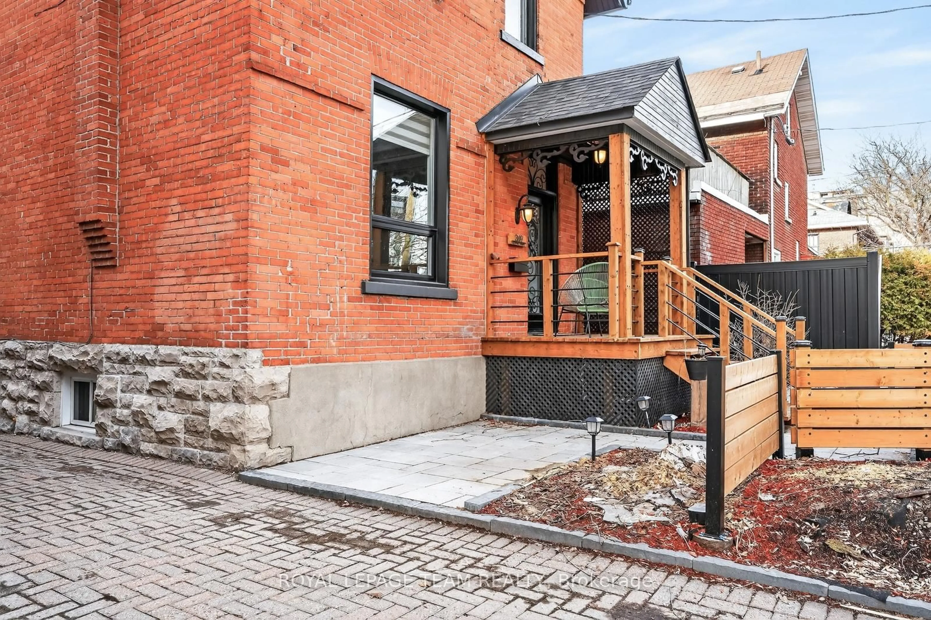 Home with brick exterior material, street for 349 Frank St, Ottawa Ontario K2P 0X9