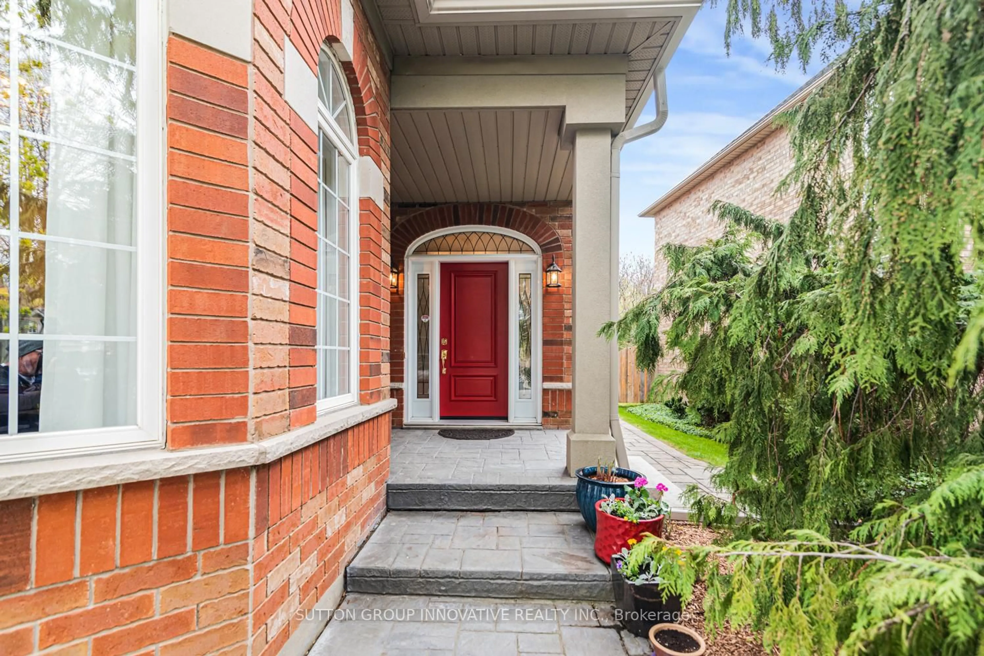Home with brick exterior material, street for 178 Valmont Crt, Hamilton Ontario L9G 5A1