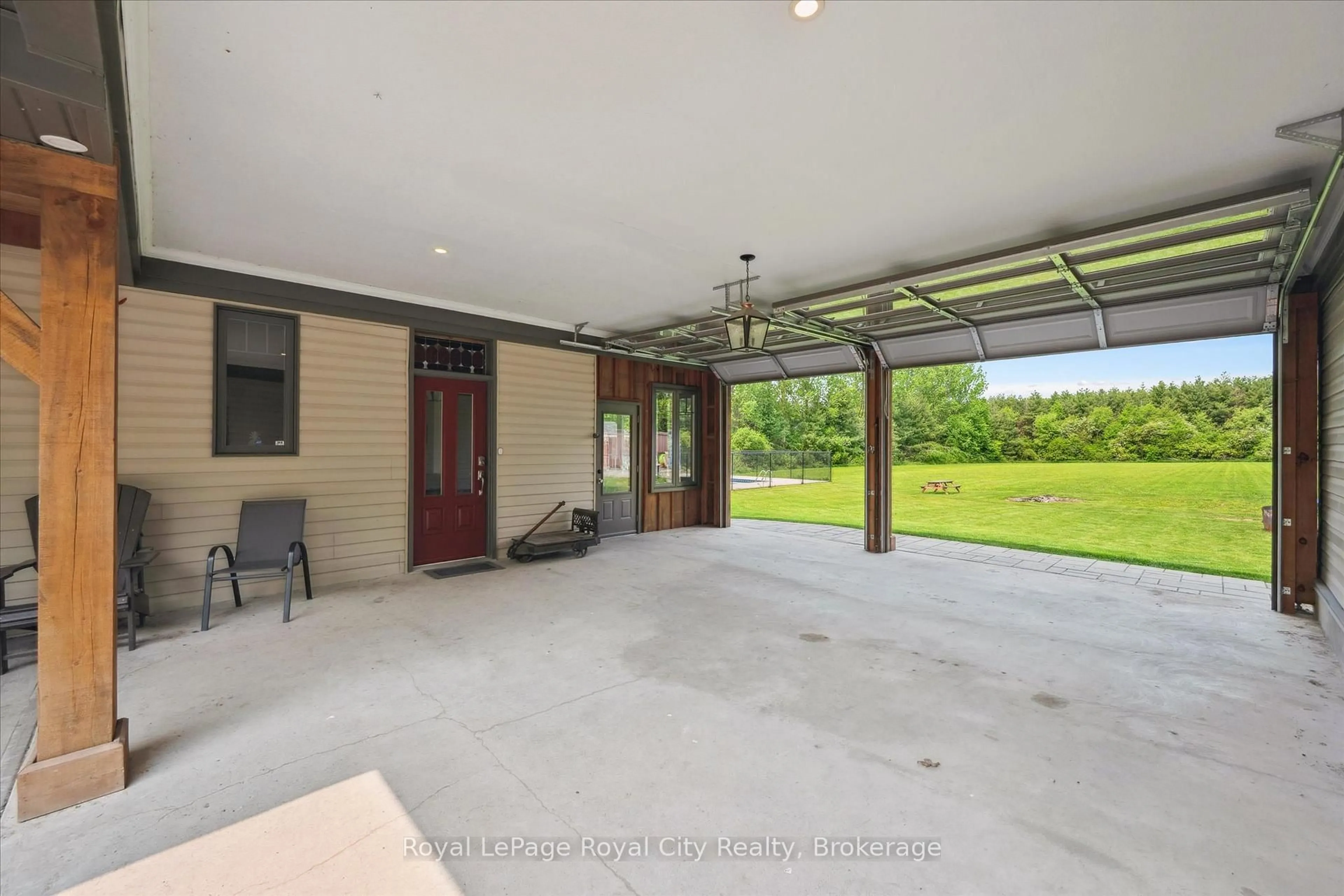 Patio, water/lake/river/ocean view for 8720 Sideroad 15 Sdrd, Erin Ontario N0B 2K0