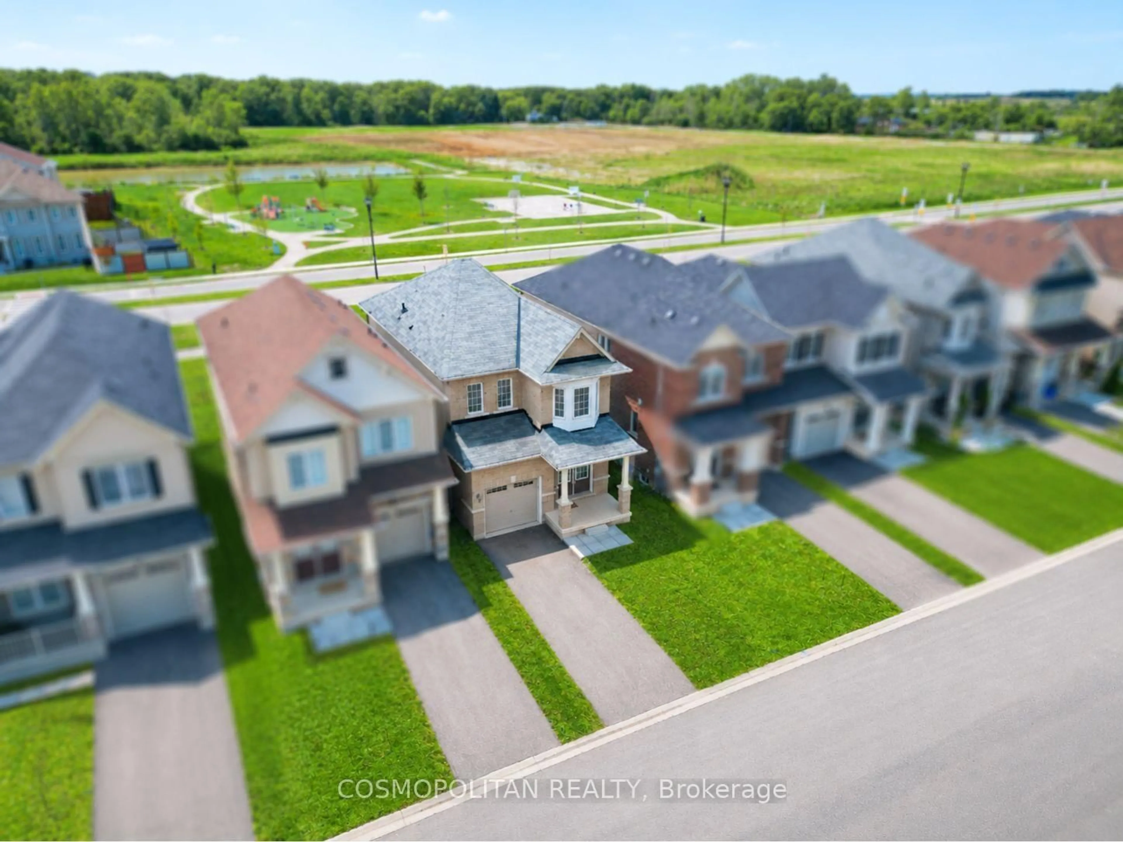 A pic from outside/outdoor area/front of a property/back of a property/a pic from drone, street for 7851 DOCKWEED Dr, Niagara Falls Ontario L2H 3R9