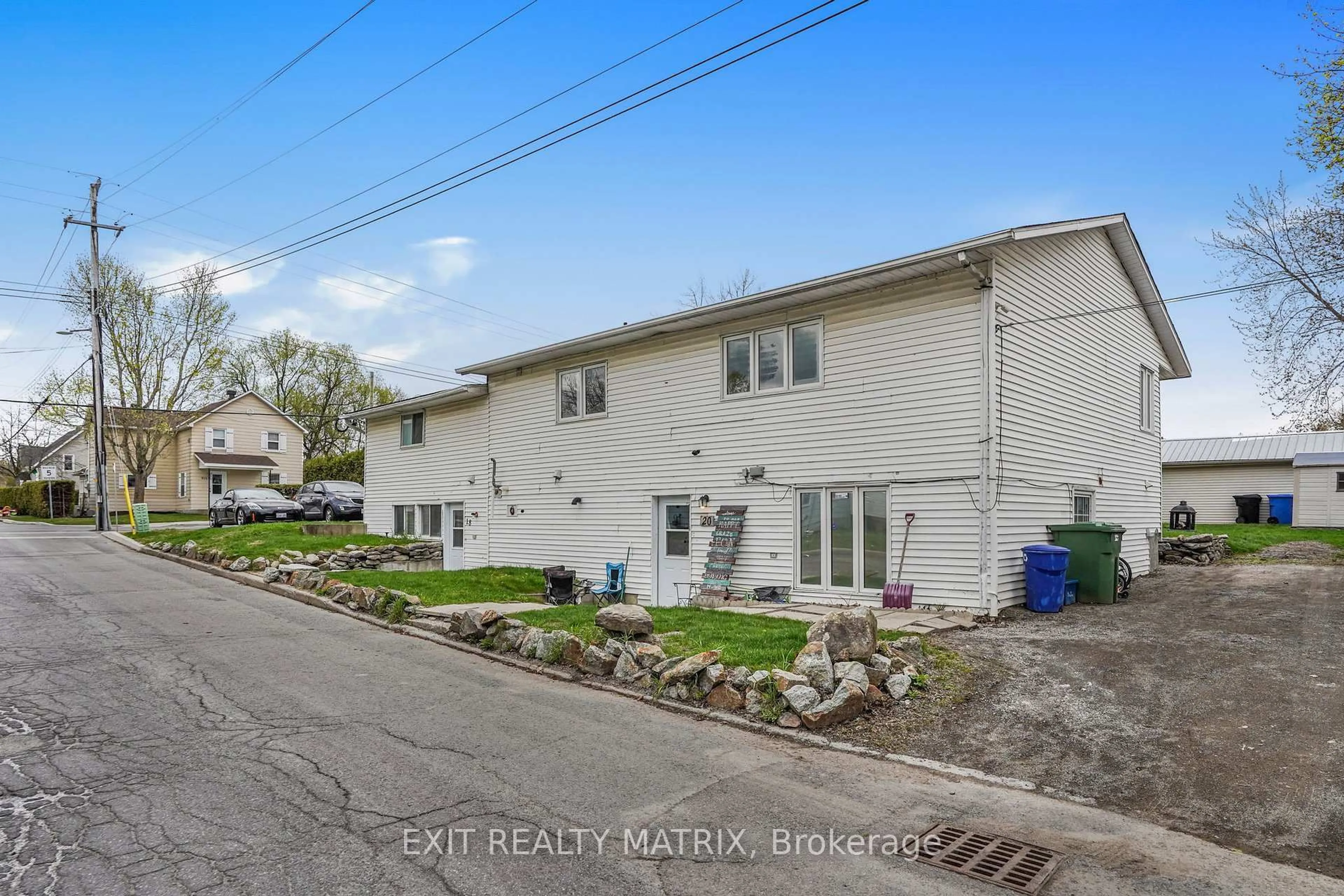 A pic from outside/outdoor area/front of a property/back of a property/a pic from drone, street for 916 King St St, Champlain Ontario K0B 1K0