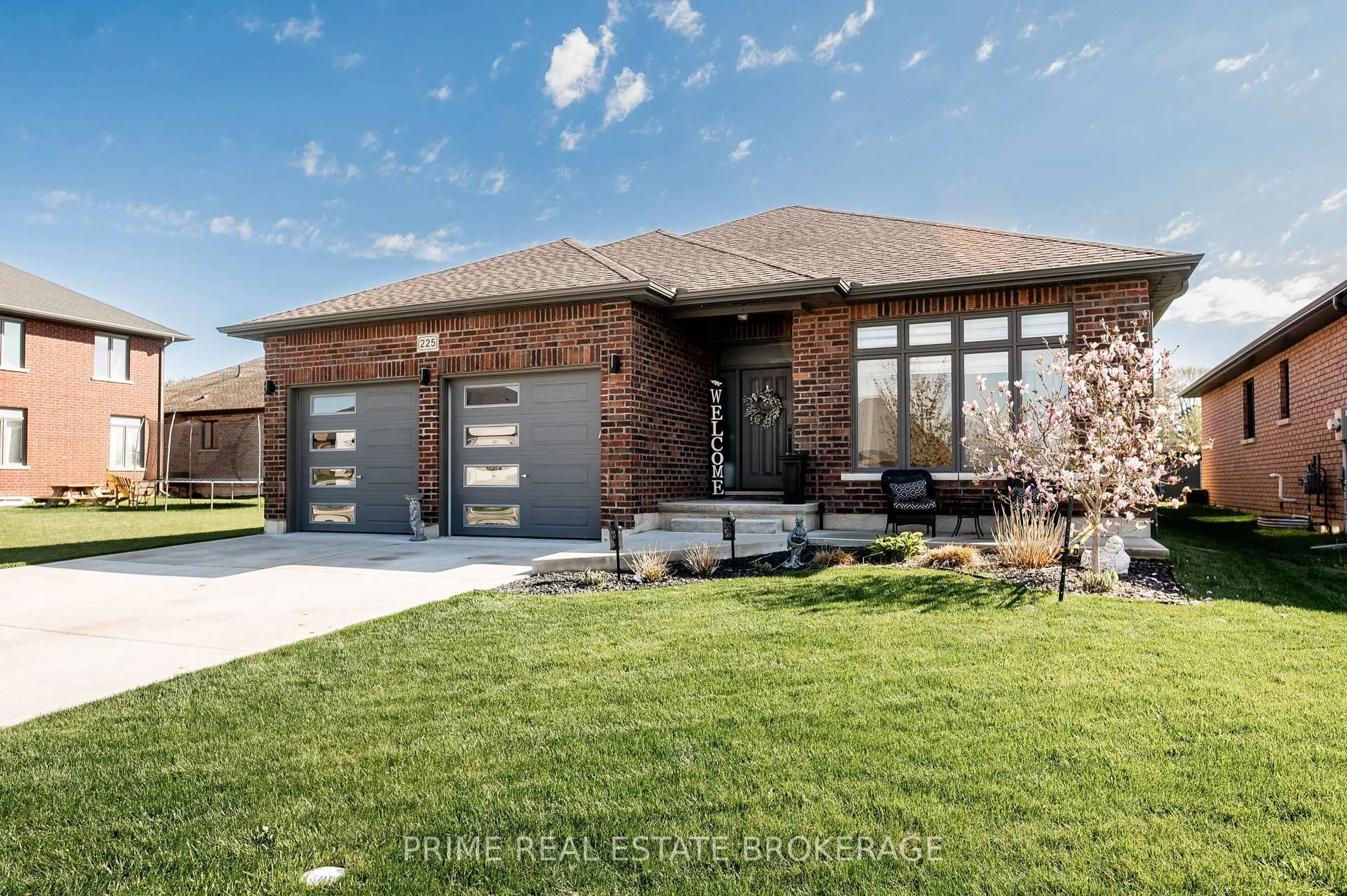 Home with brick exterior material, street for 225 Leitch St, Dutton/Dunwich Ontario N0L 1J0