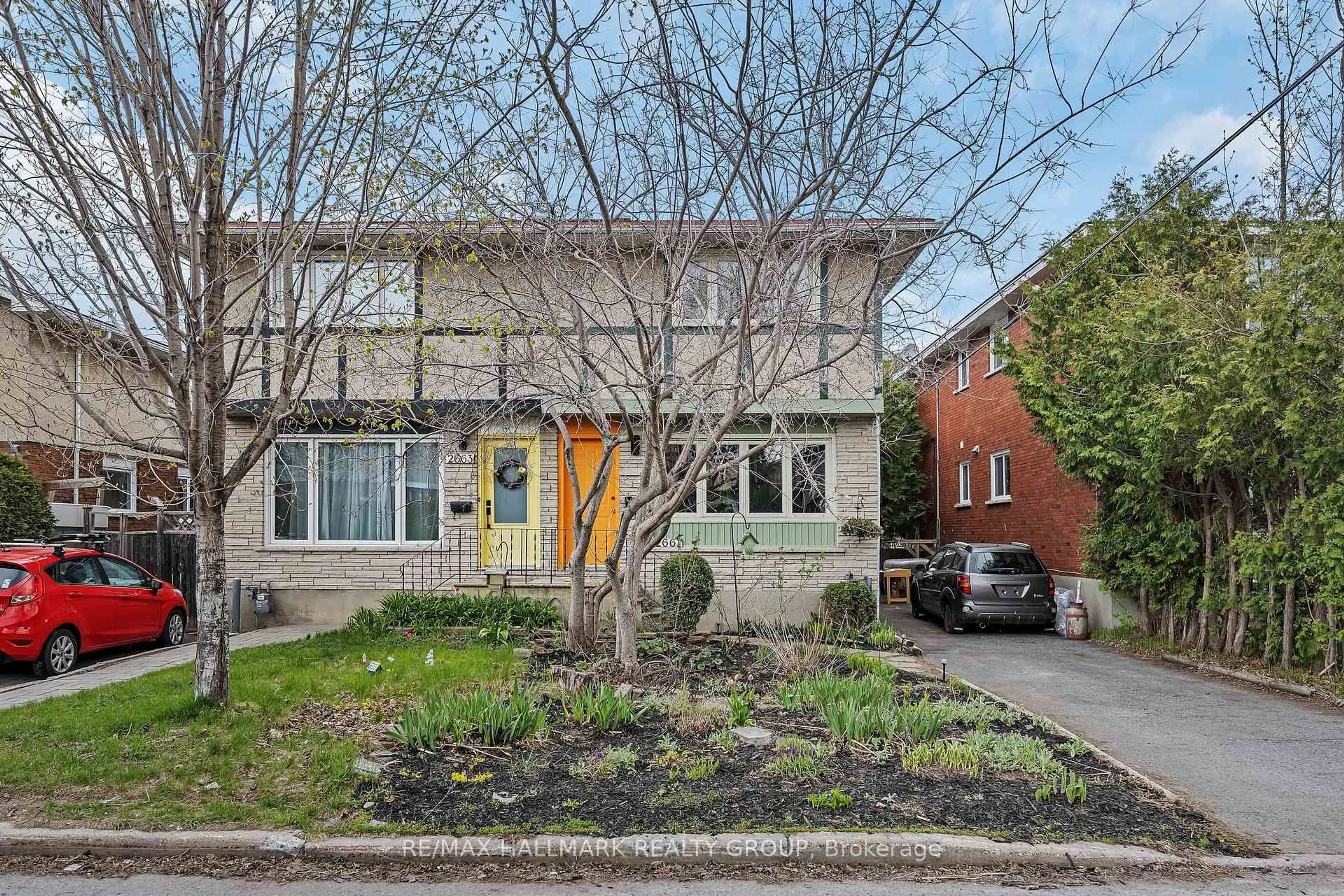 Home with brick exterior material, street for 2661 Conn St, Ottawa Ontario K2B 7C4