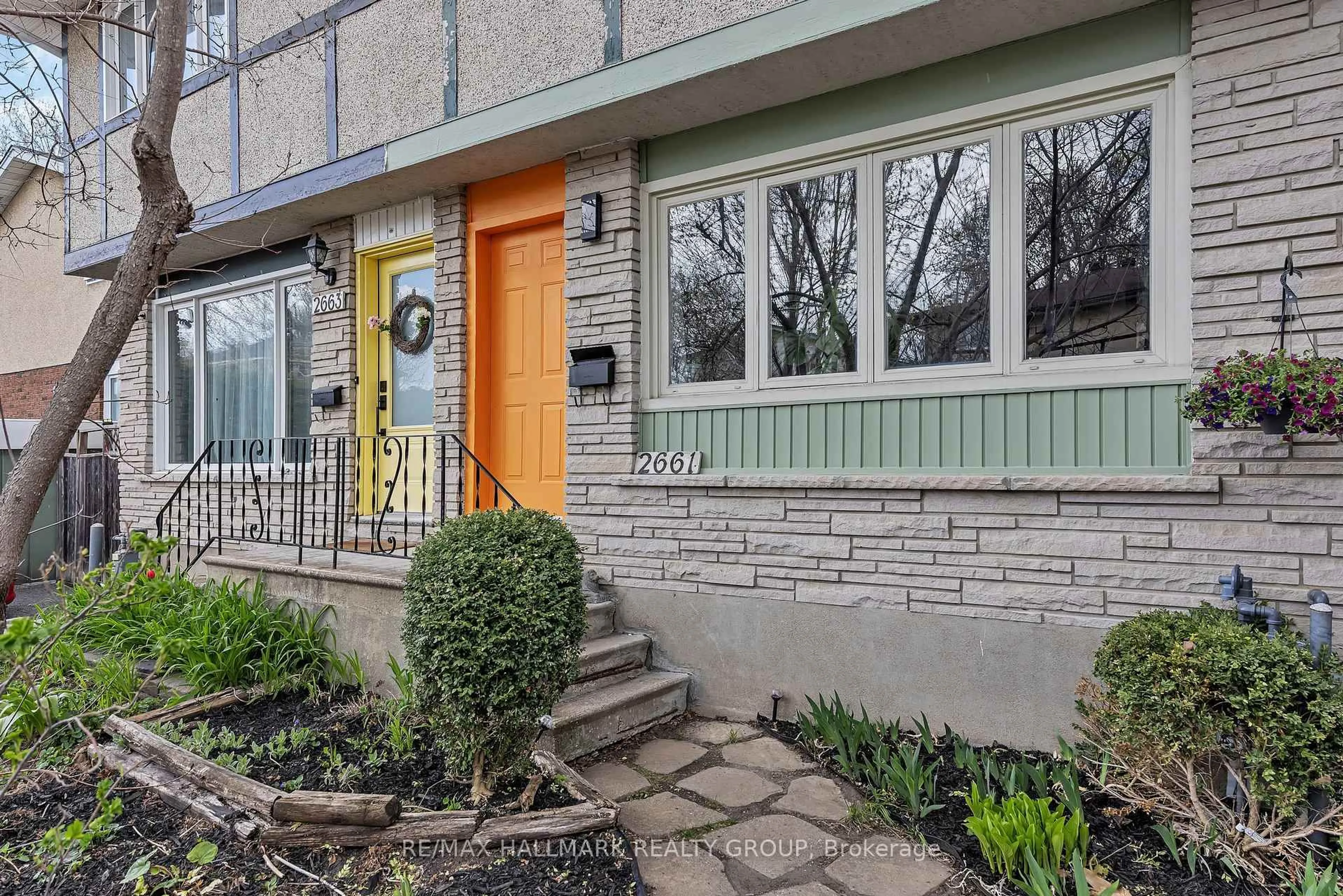 Unknown for 2661 Conn St, Ottawa Ontario K2B 7C4