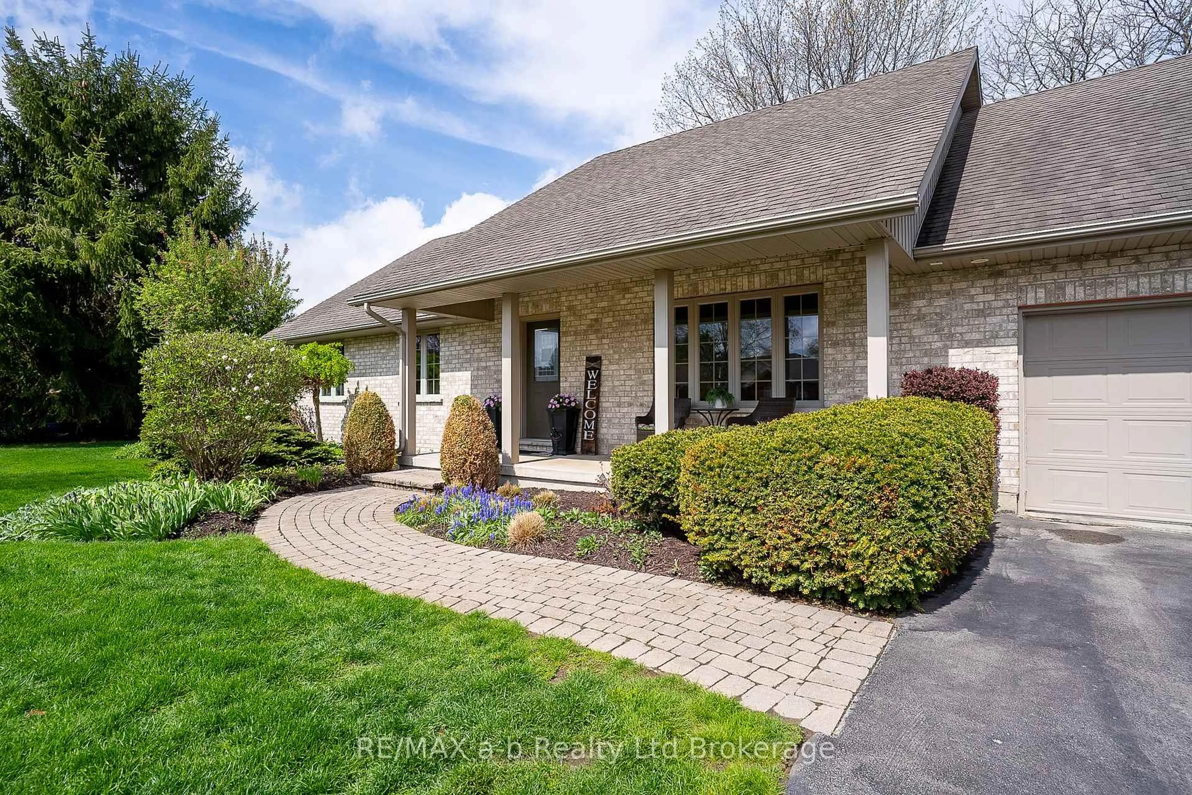 Home with brick exterior material, street for 4 Otterview Dr, Norwich Ontario N0J 1R0