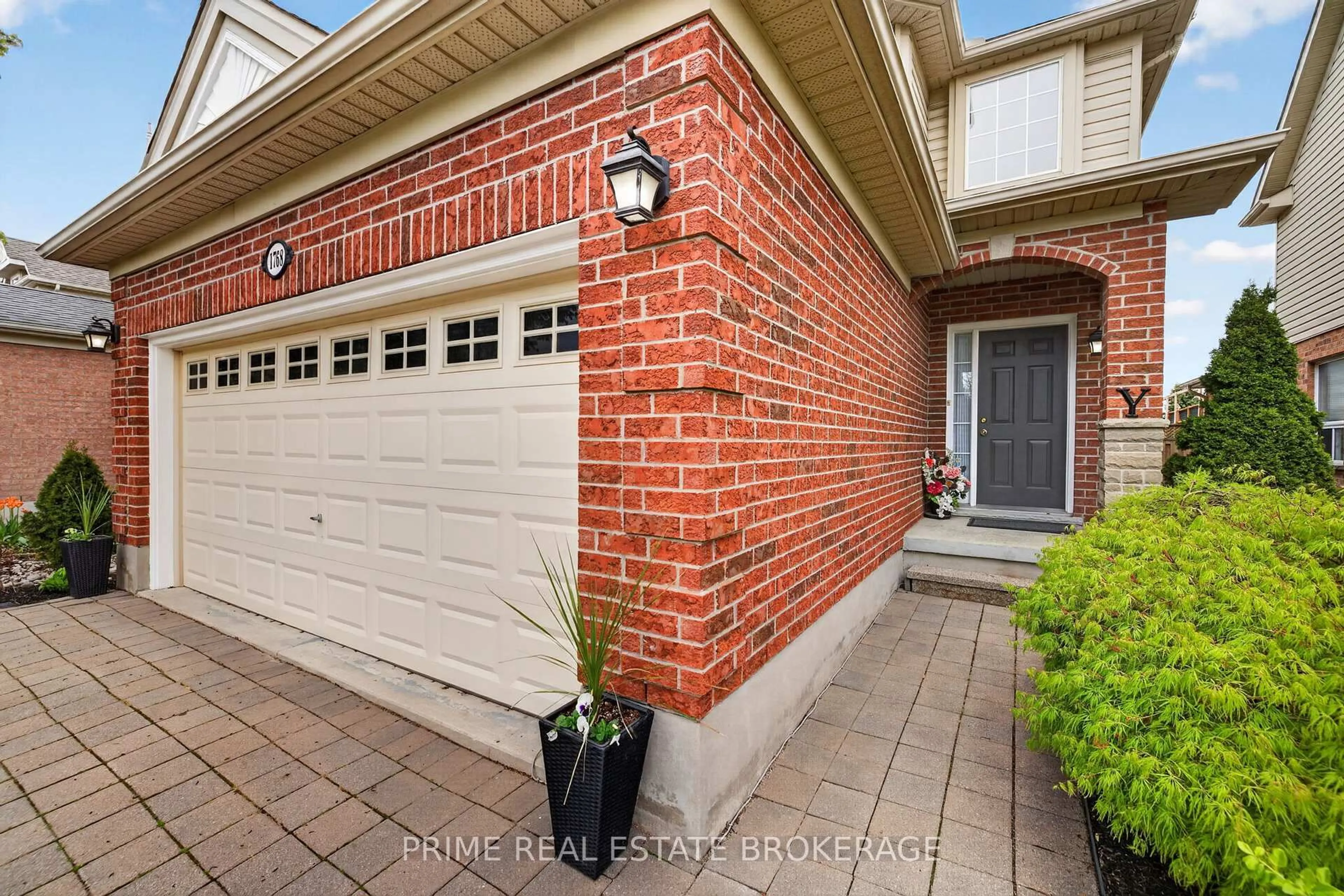 Home with brick exterior material, street for 1768 Townsend Dr, London East Ontario N5Y 6K8