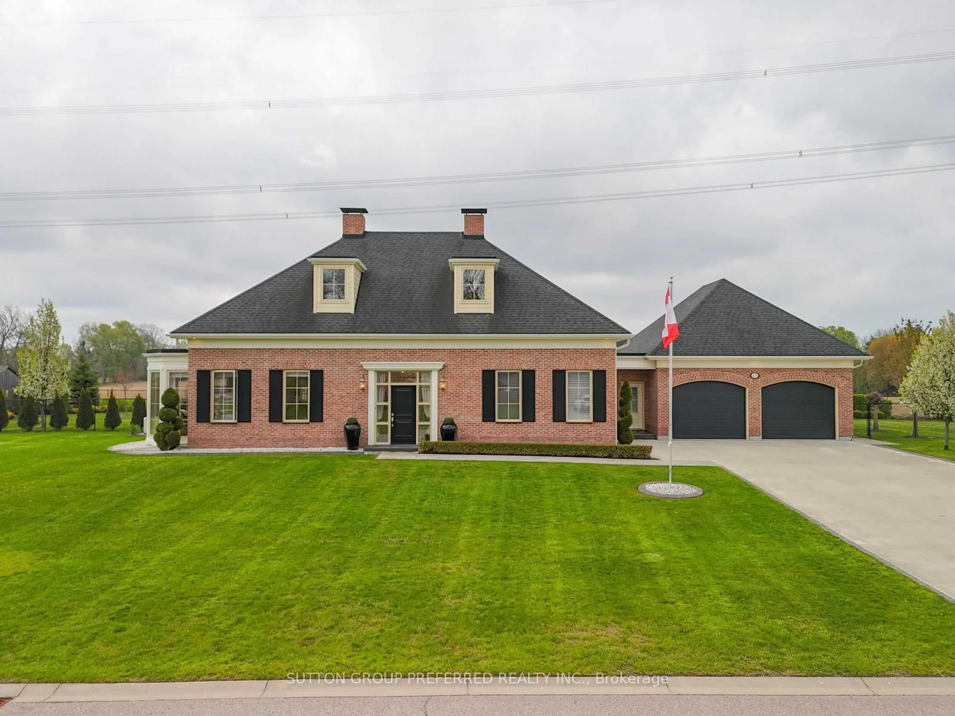 Home with brick exterior material, street for 13 River Oaks Dr, Norwich Ontario N0J 1R0