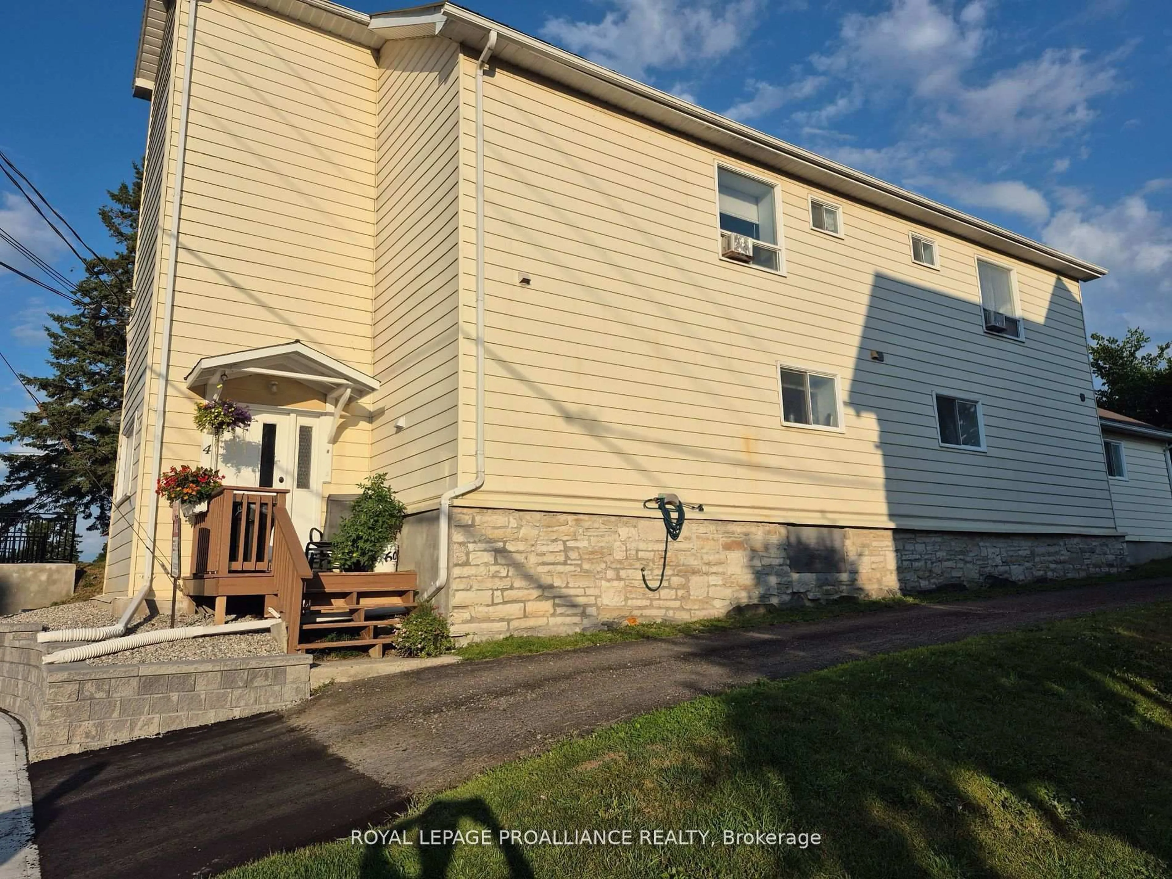 A pic from outside/outdoor area/front of a property/back of a property/a pic from drone, street for 91 St. Lawrence St, Madoc Ontario K0K 2K0