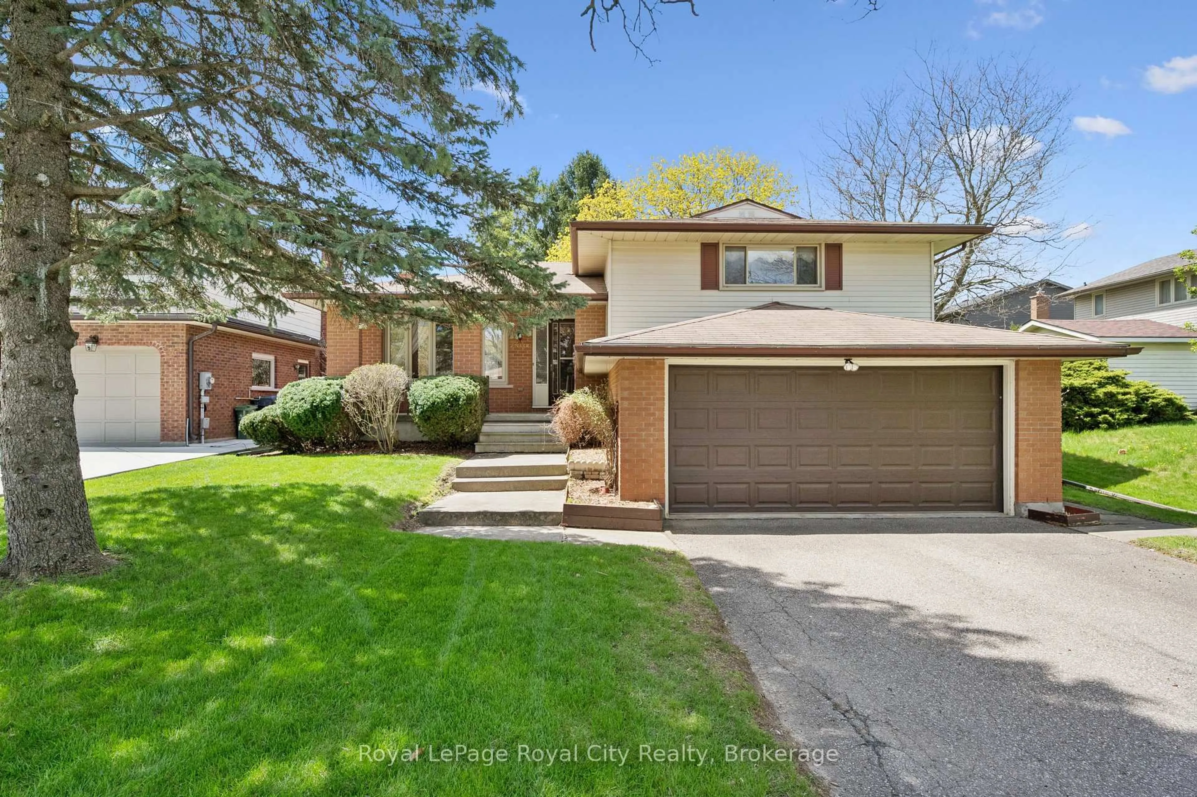 Home with brick exterior material, street for 3 Cabot Crt, Guelph Ontario N1G 3E4