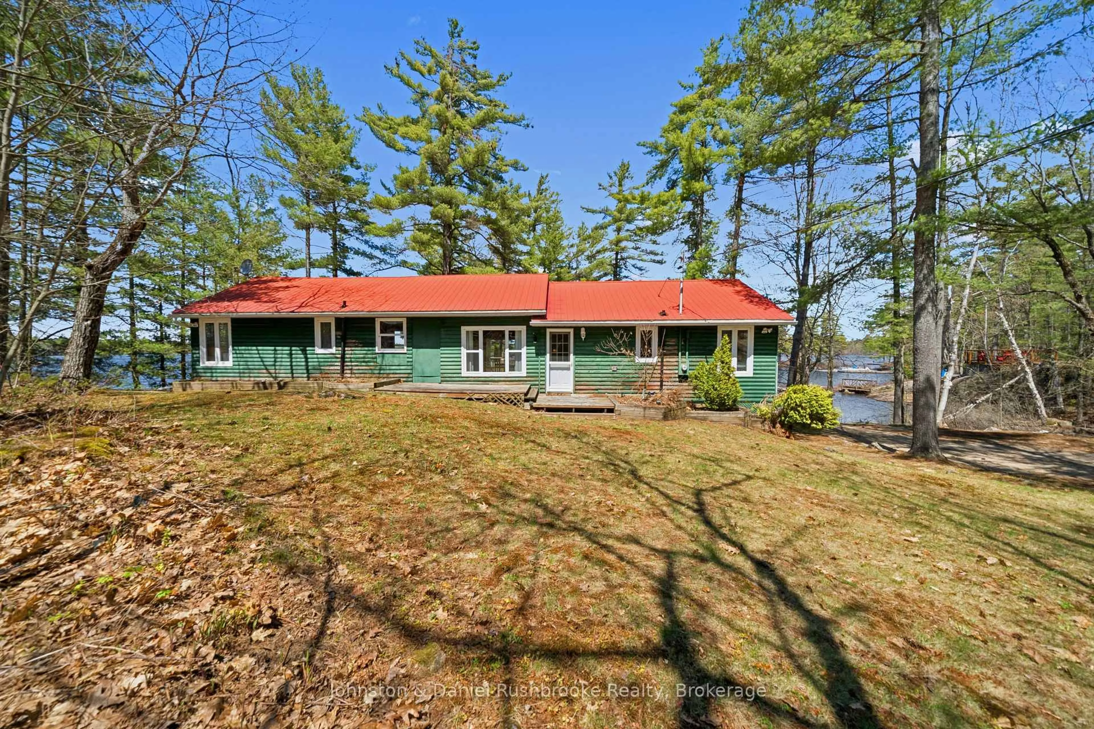 Patio, water/lake/river/ocean view for 1233 S Kahshe Lake Rd, Gravenhurst Ontario P0E 1G0