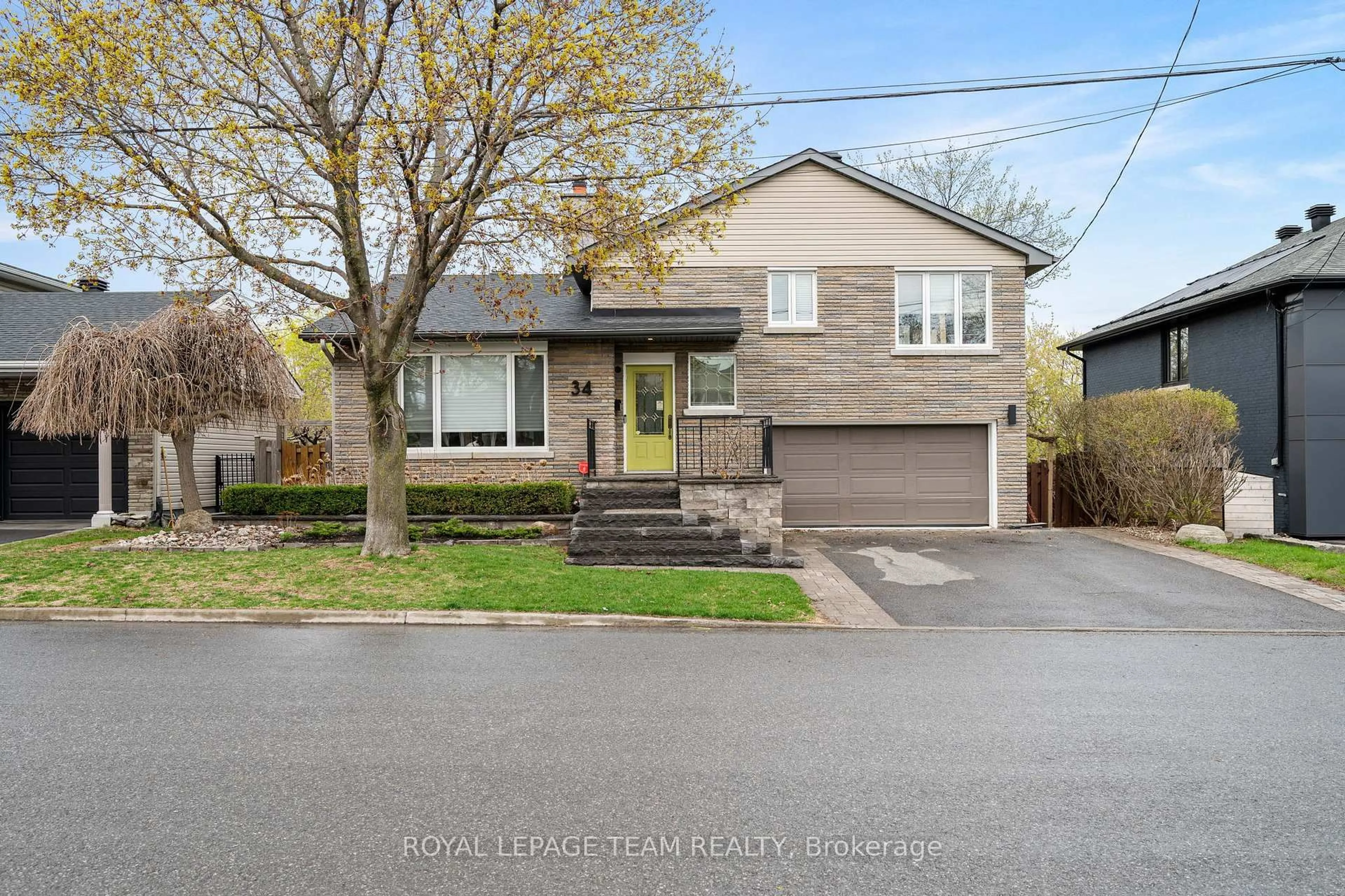 Unknown for 34 Lynwood Ave, Ottawa Ontario K1Y 2B3