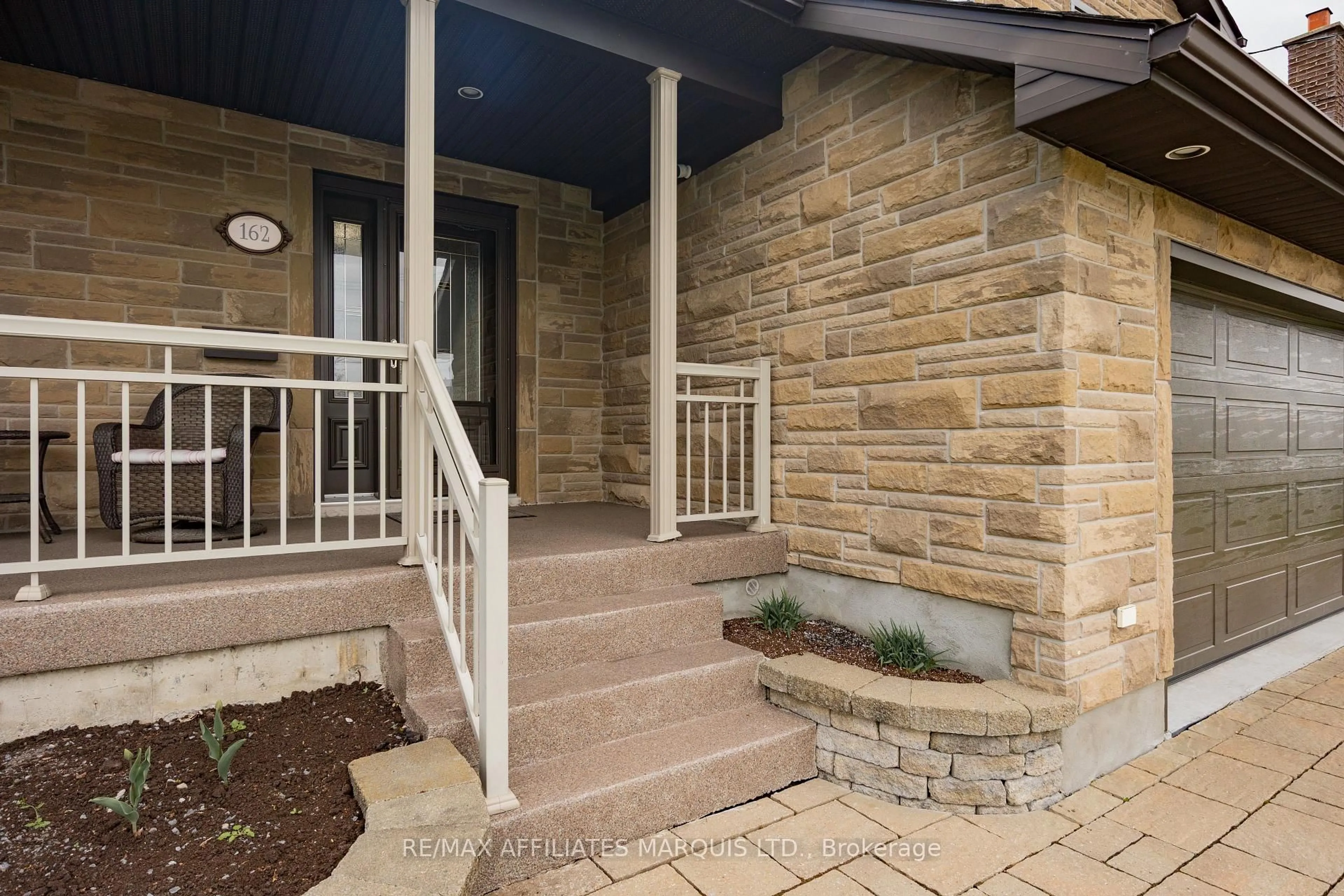 Unknown for 162 Hope St, North Glengarry Ontario K0C 1A0