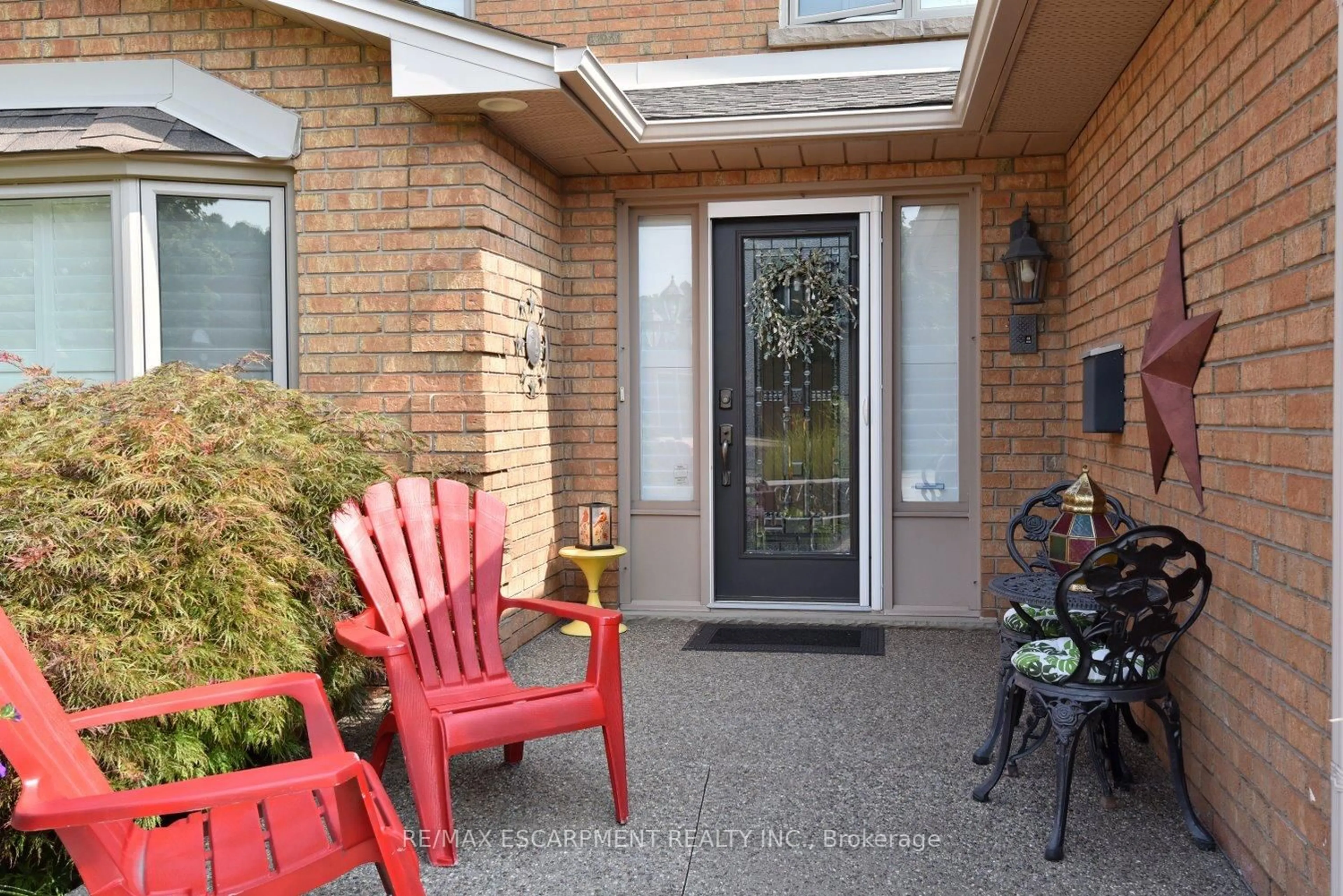 Patio, street for 36 Tommar Pl, Hamilton Ontario L8G 5B4
