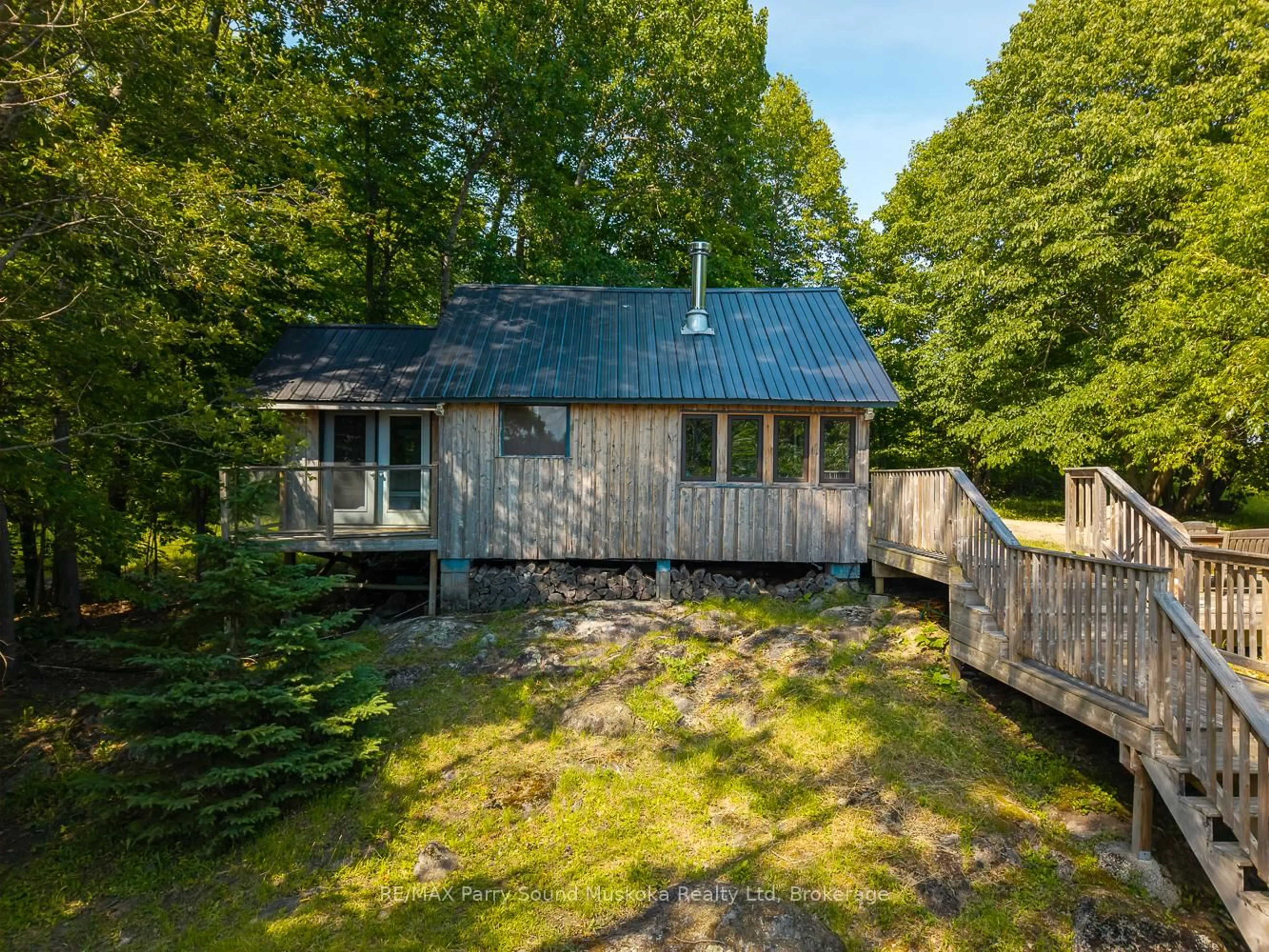 Shed for 274 Chur Lee Rd, Whitestone Ontario P0A 1G0