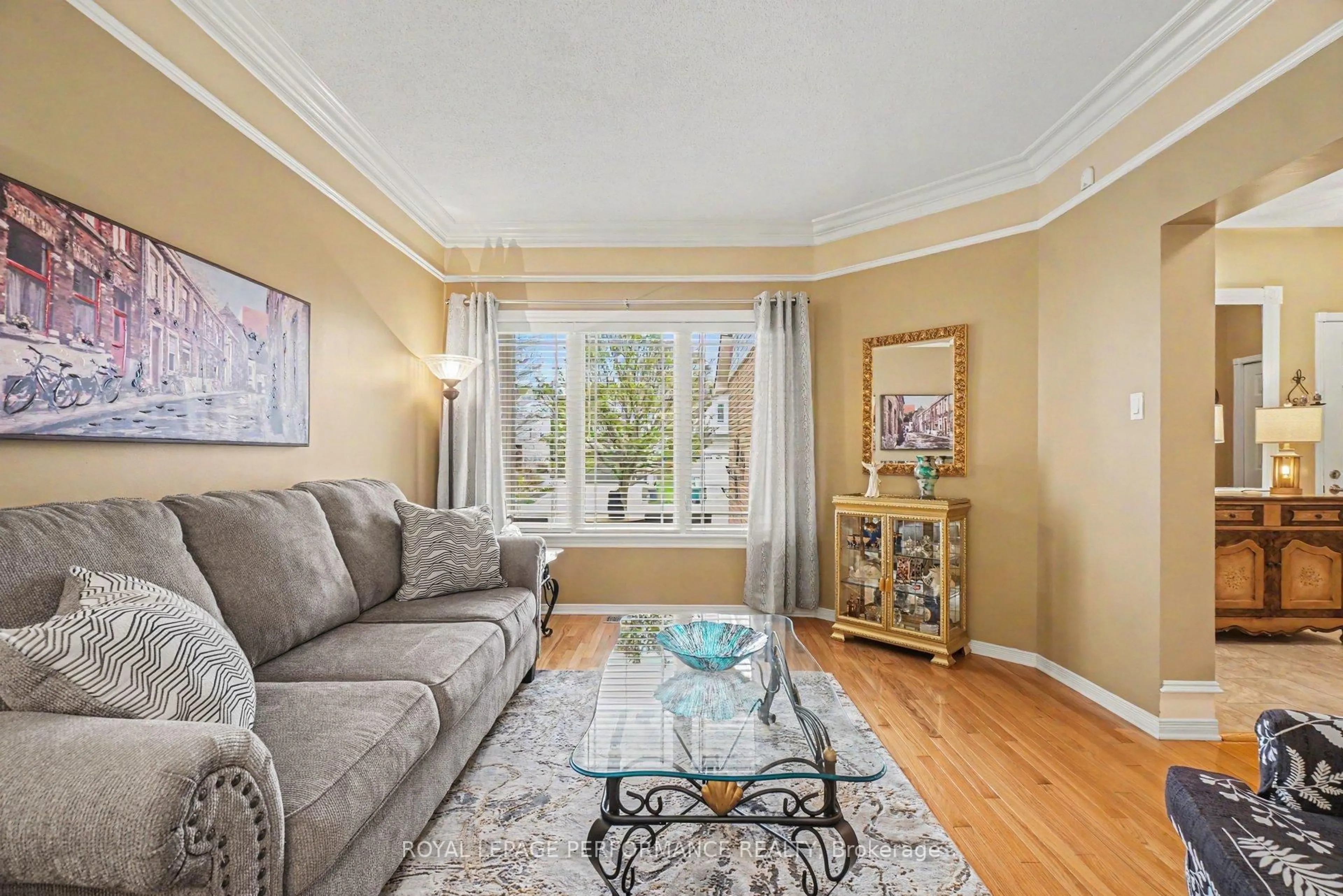 Living room with furniture, unknown for 679 Arc-En-Ciel St, Orleans Ontario K4A 3H7