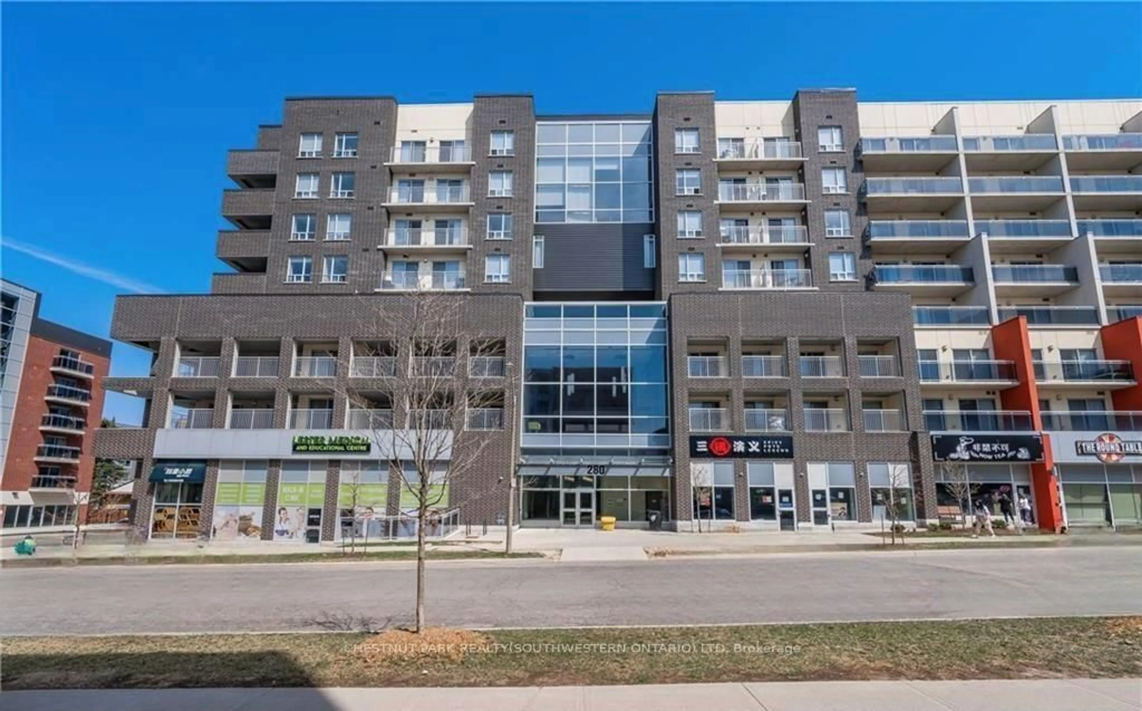 Indoor foyer for 280 Lester St #202, Waterloo Ontario N2L 0G2