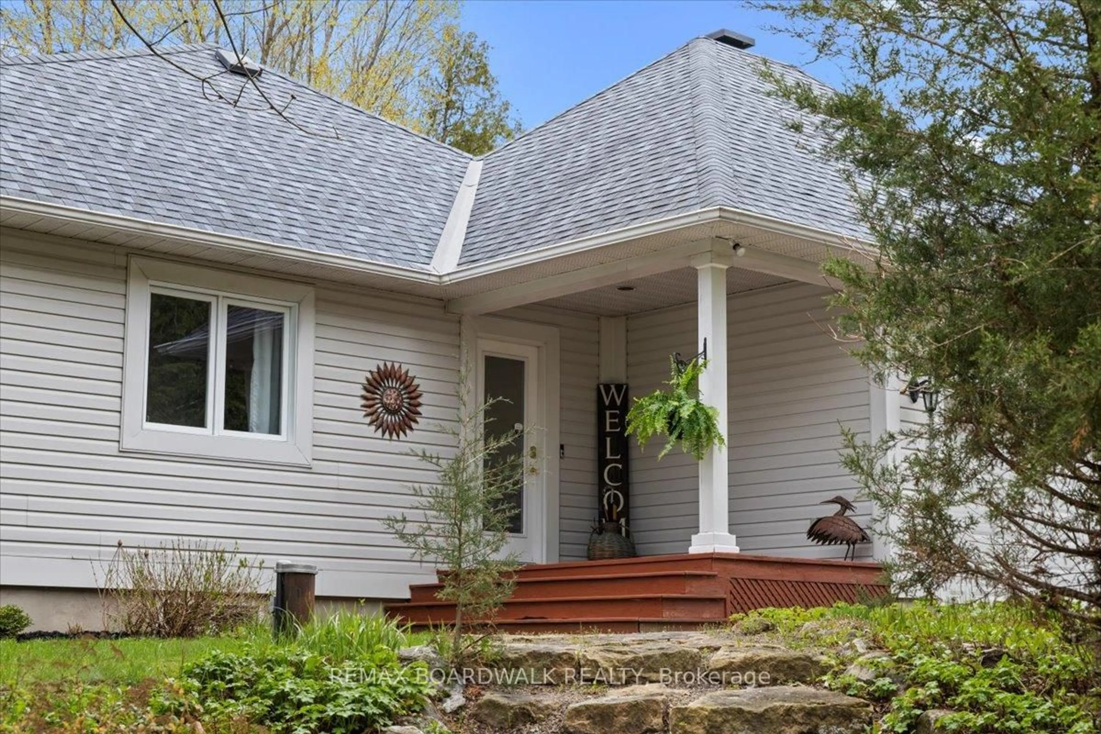 Home with vinyl exterior material, street for 212 Sheldon Rd, Rideau Lakes Ontario K0G 1V0