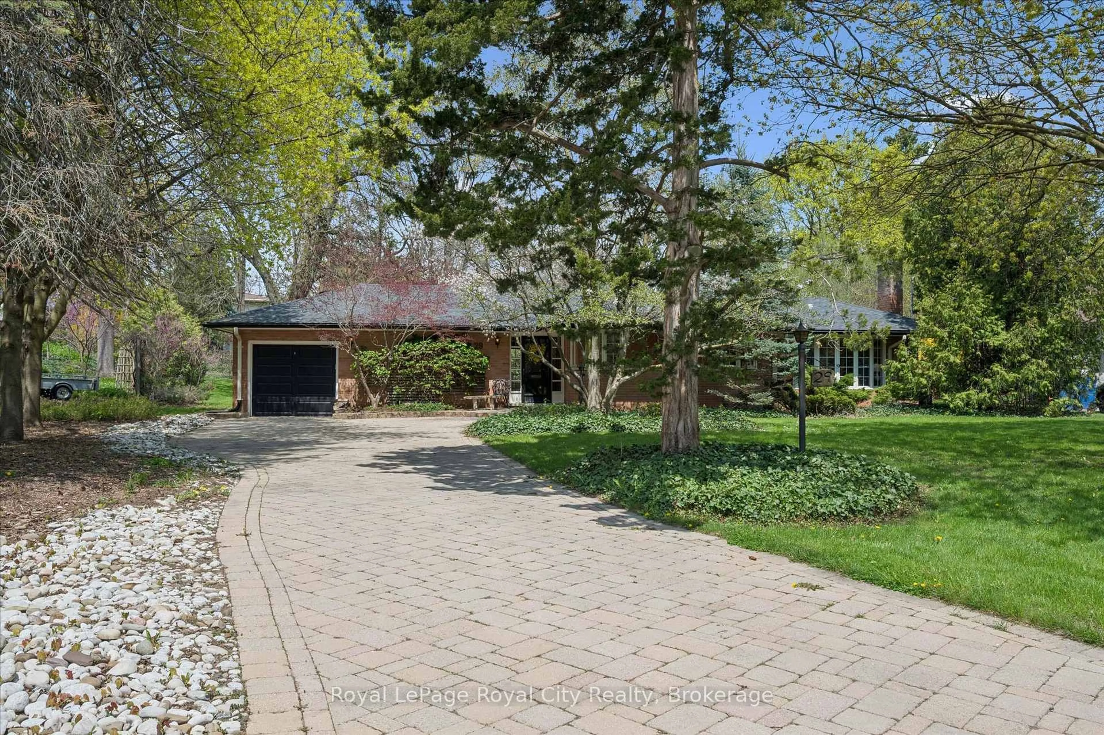 Unknown for 29 Lynwood Pl, Guelph Ontario N1G 2V9